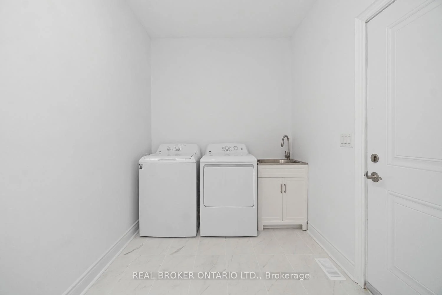 Photo 26 of 734565 West Back Line, Grey Highlands — HOMEH