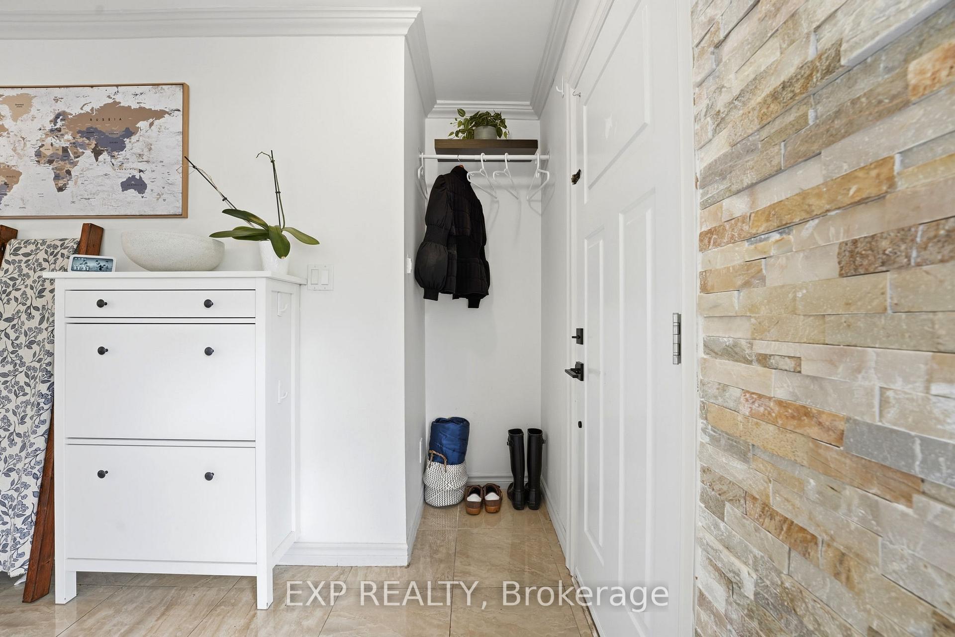 Photo 3 of 748 Weston Drive, Ottawa, Elmvale Acres — HOMEH
