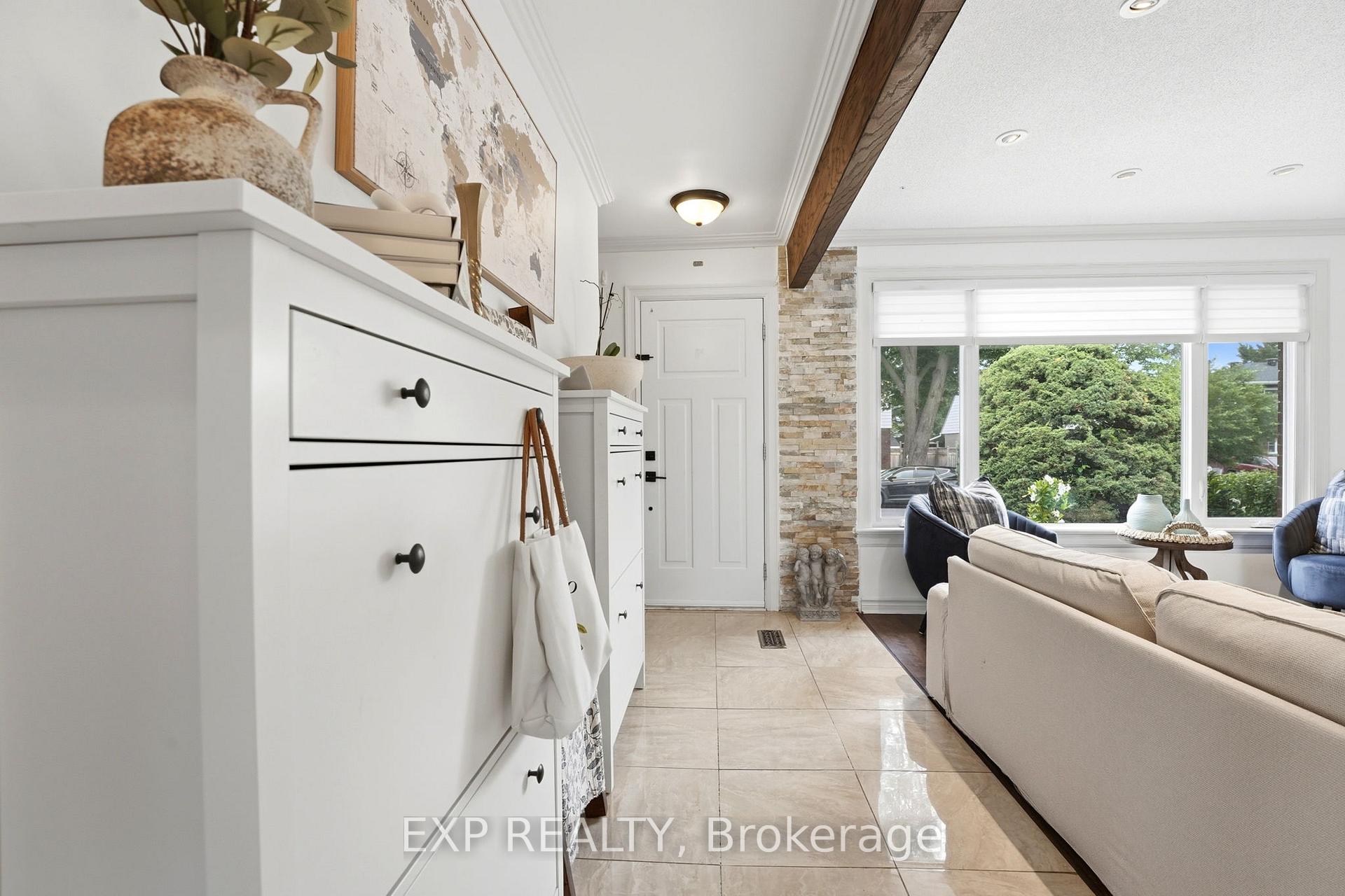 Photo 4 of 748 Weston Drive, Ottawa, Elmvale Acres — HOMEH