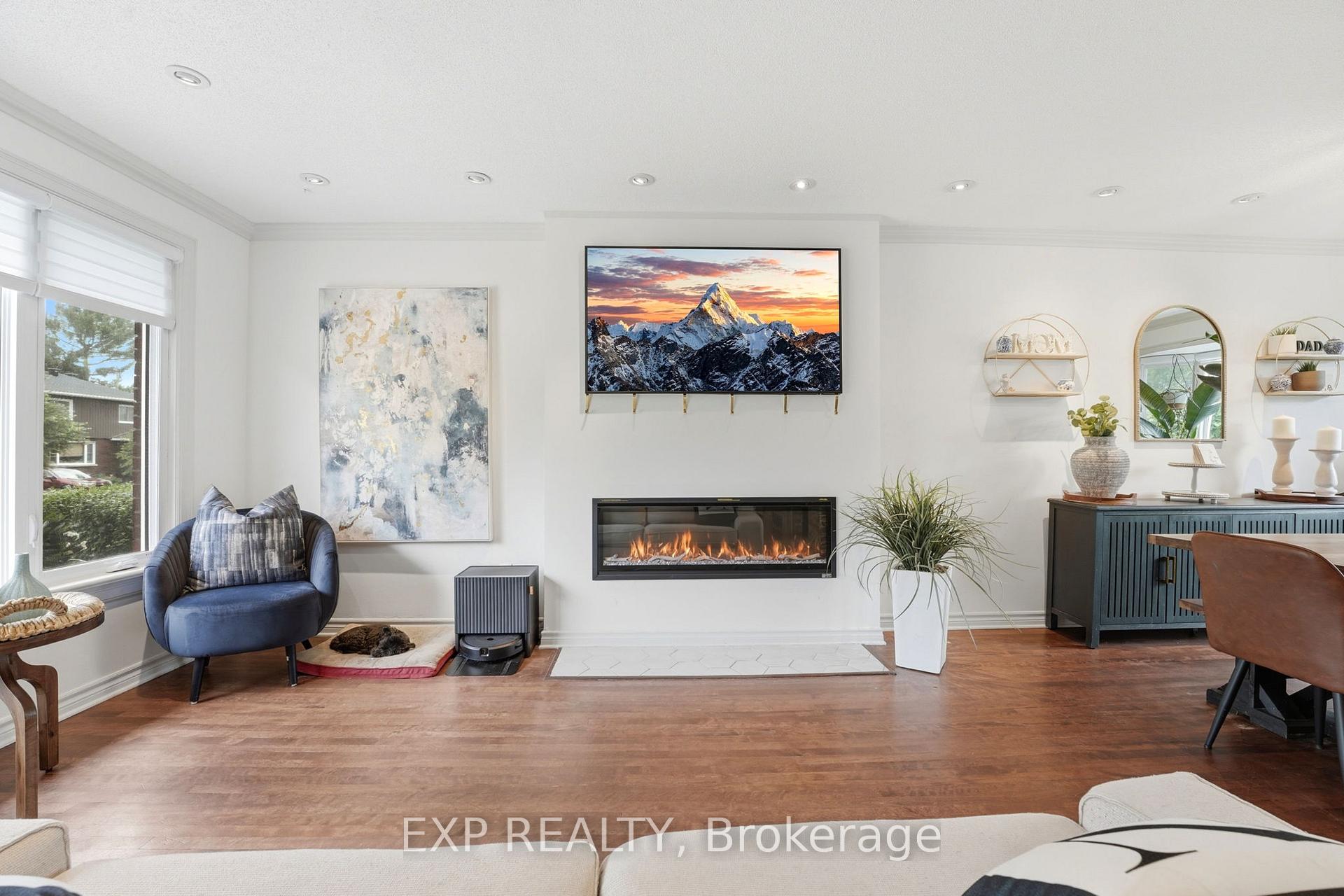 Photo 9 of 748 Weston Drive, Ottawa, Elmvale Acres — HOMEH