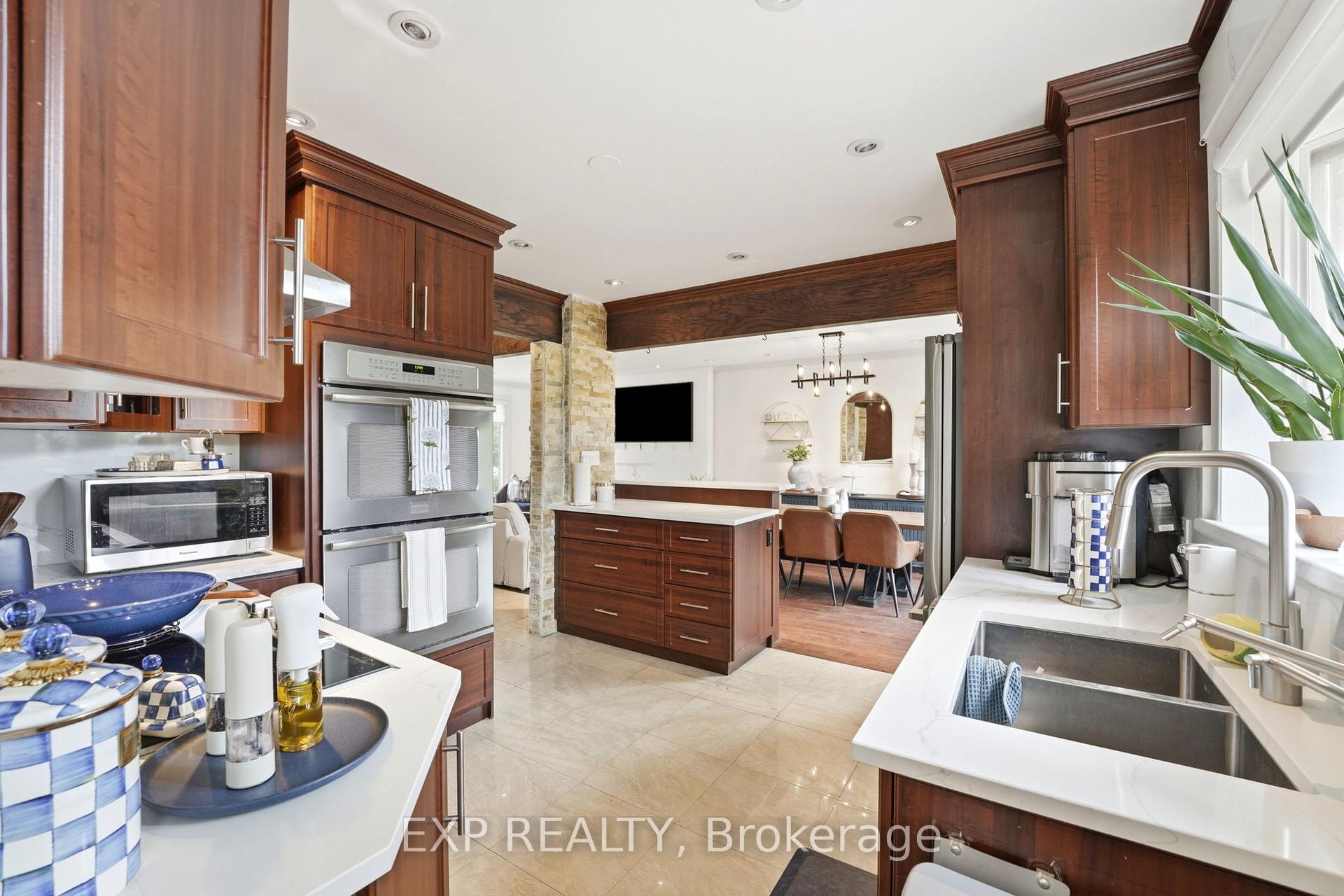 Photo 12 of 748 Weston Drive, Ottawa, Elmvale Acres — HOMEH
