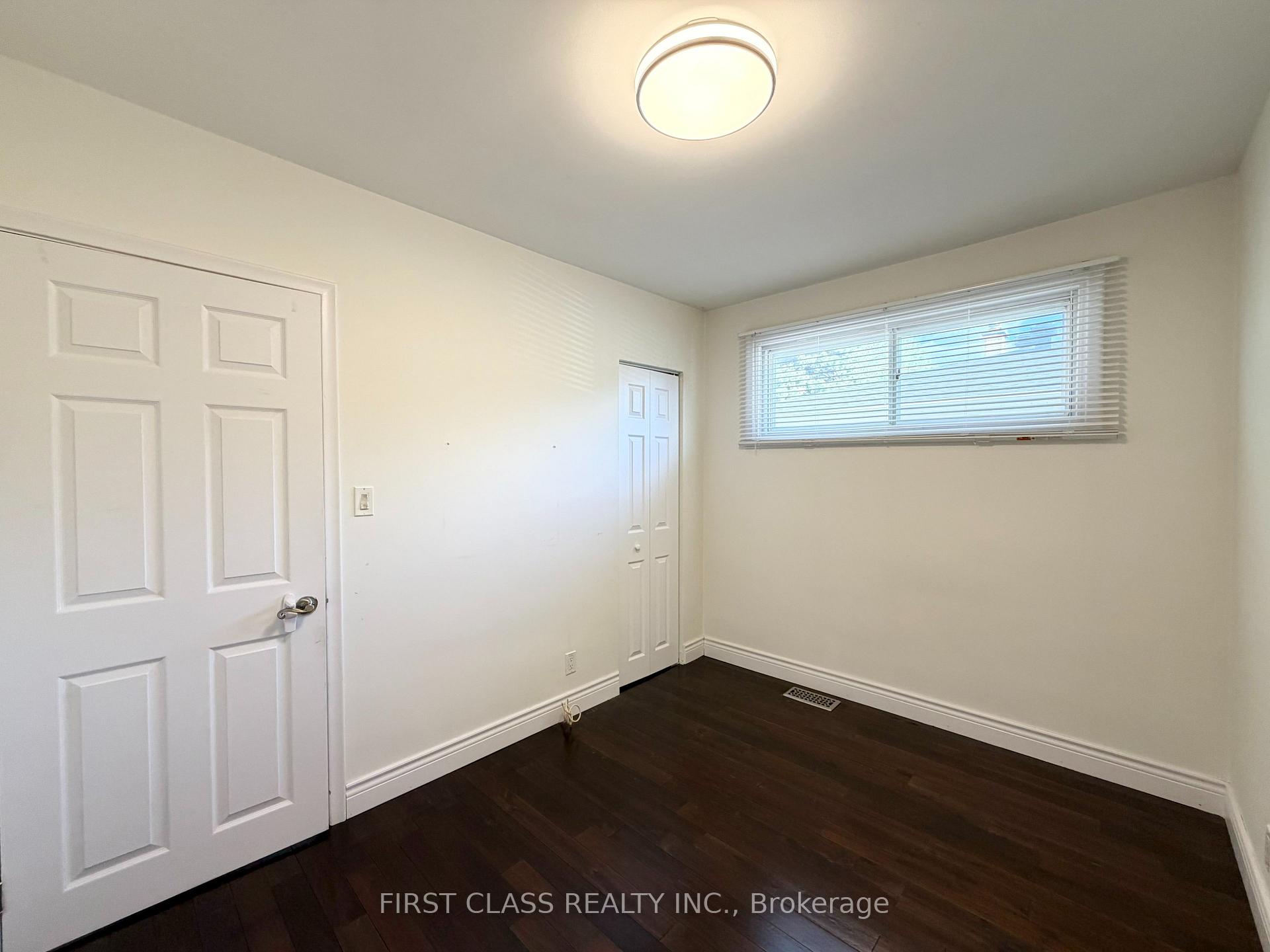 Photo 12 of Unit Main, 243 Blue Grass Boulevard, Richmond Hill, Crosby — HOMEH
