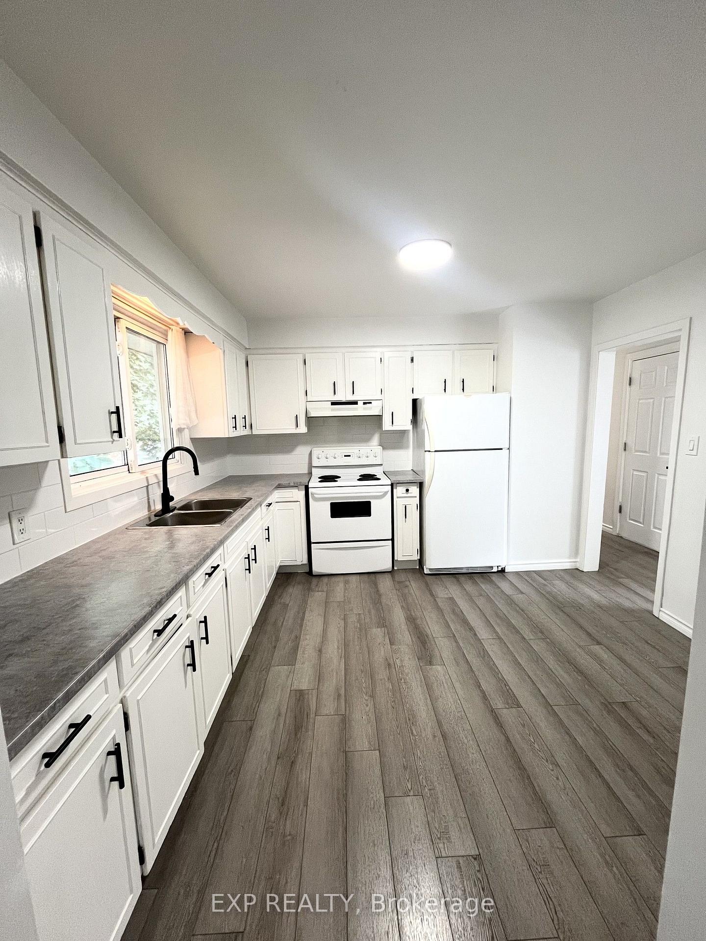 Photo 3 of Unit #Upper, 3388 Marlin Court, Lincoln, Lincoln-Jordan/Vineland — HOMEH