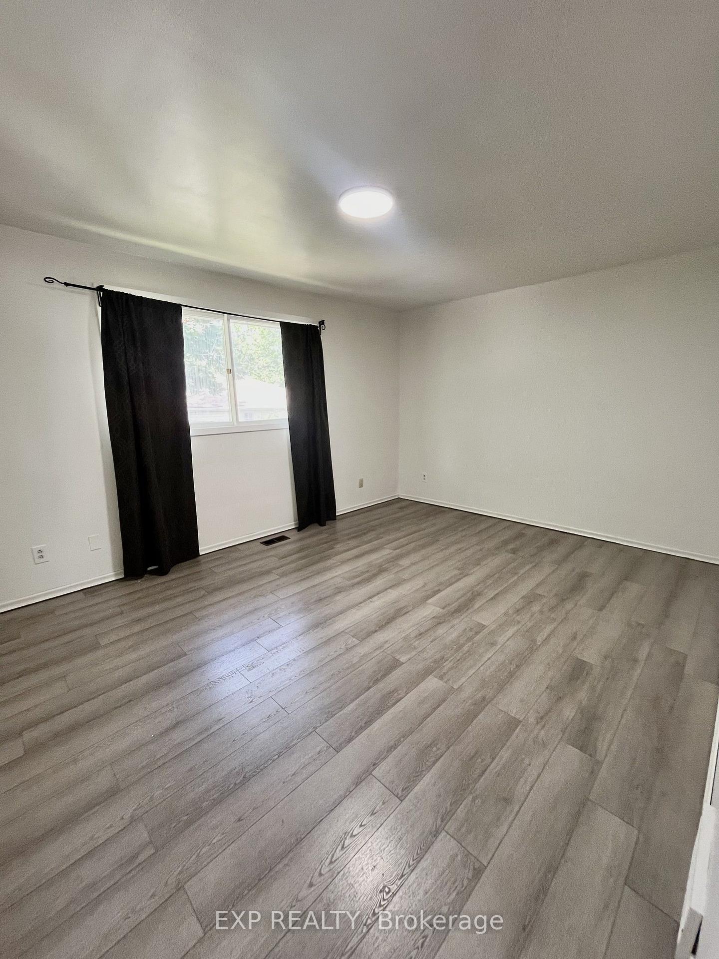 Photo 9 of Unit #Upper, 3388 Marlin Court, Lincoln, Lincoln-Jordan/Vineland — HOMEH