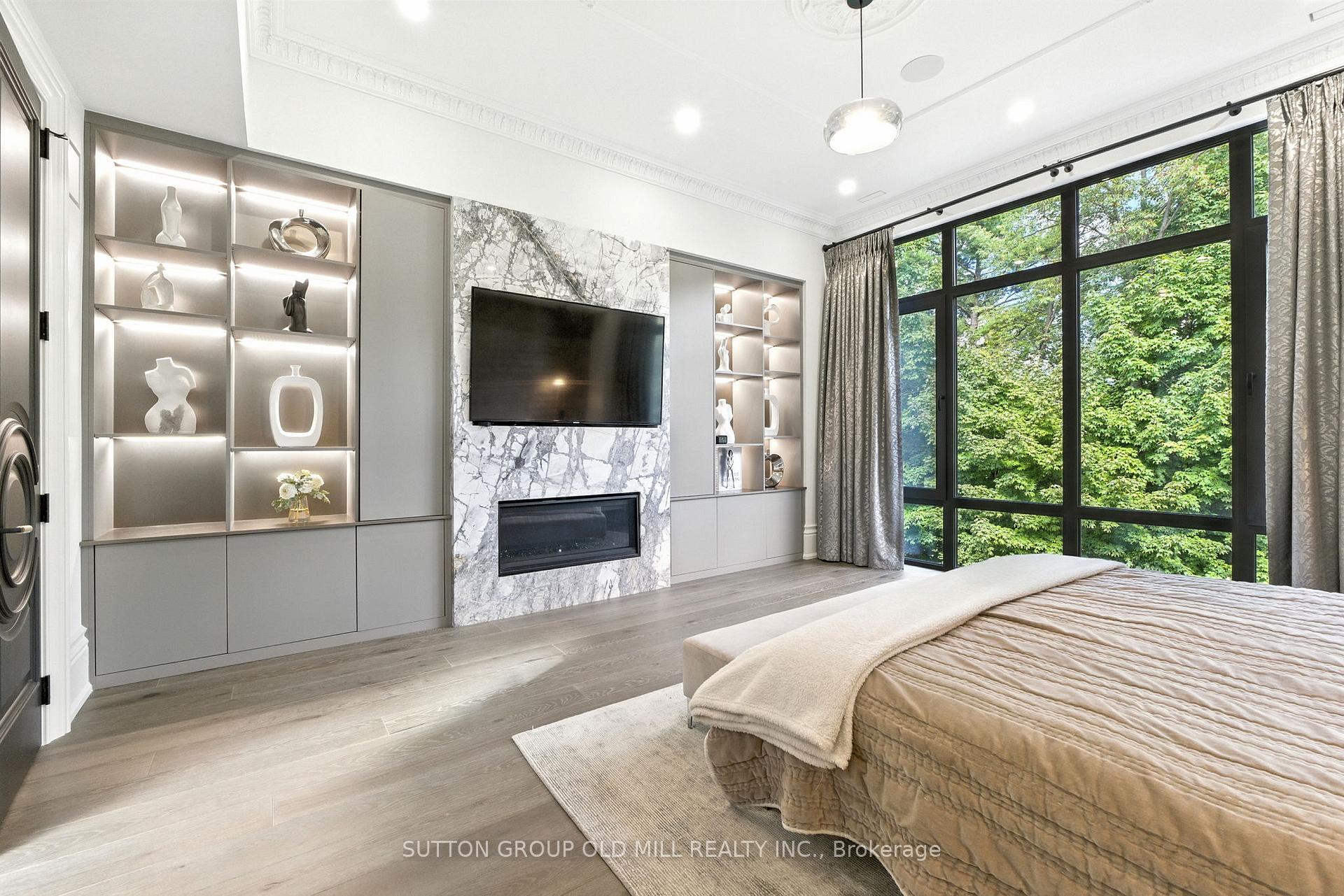 Photo 37 of 10 Hillavon Drive, Etobicoke, Princess-Rosethorn — HOMEH