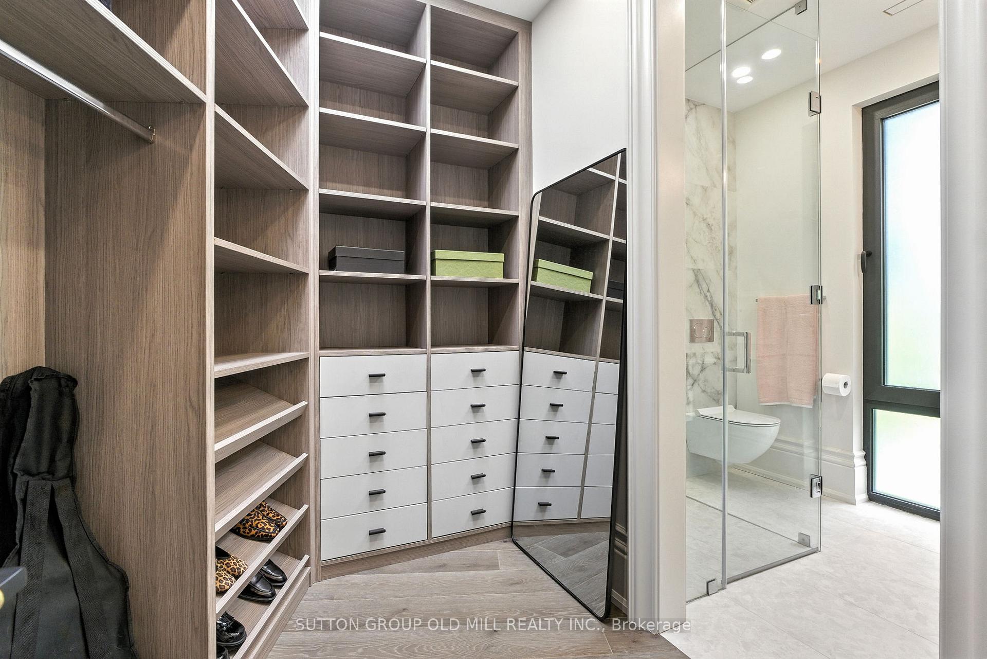 Photo 45 of 10 Hillavon Drive, Etobicoke, Princess-Rosethorn — HOMEH