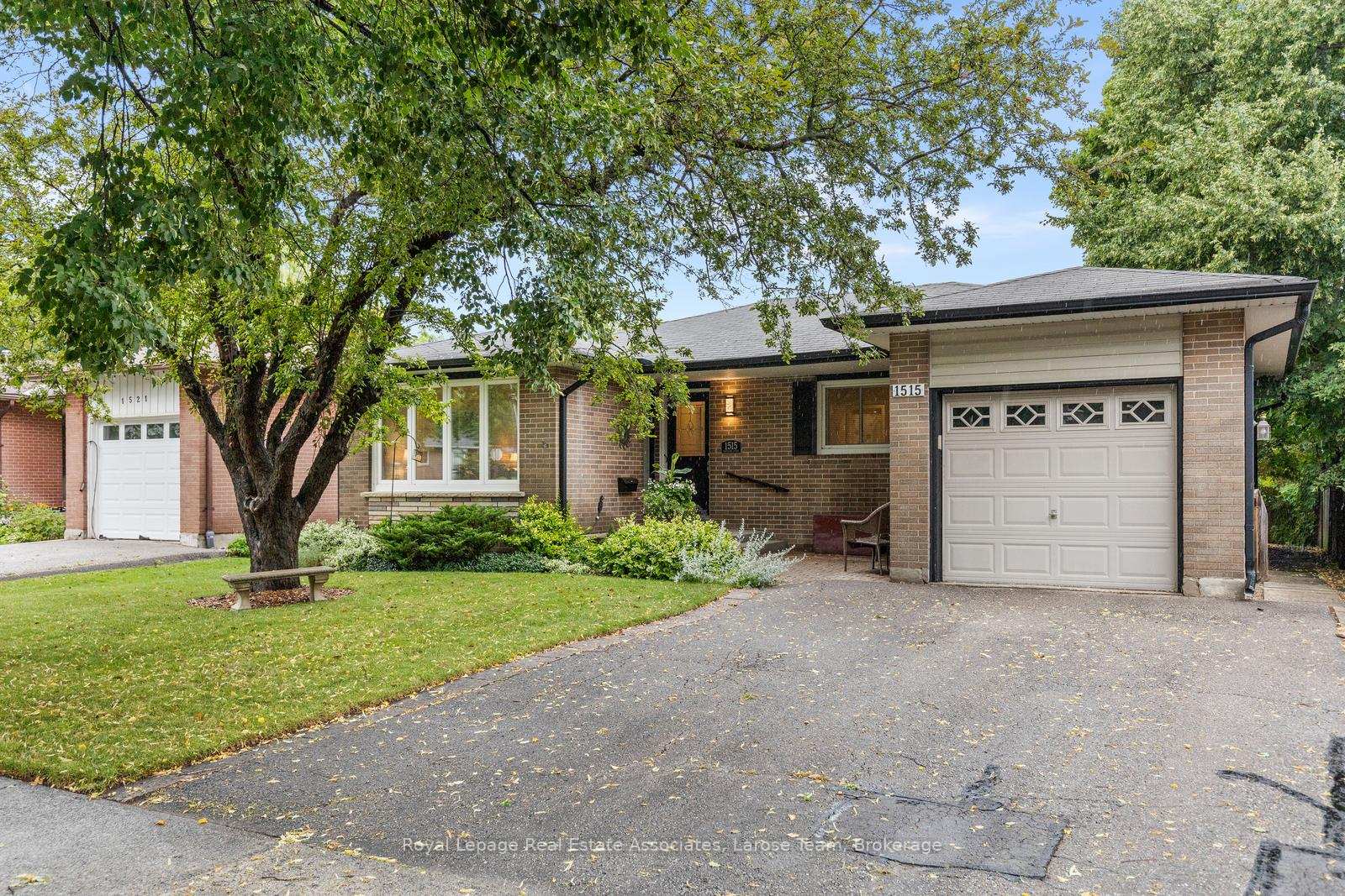 Front of 1515 Thetford Court