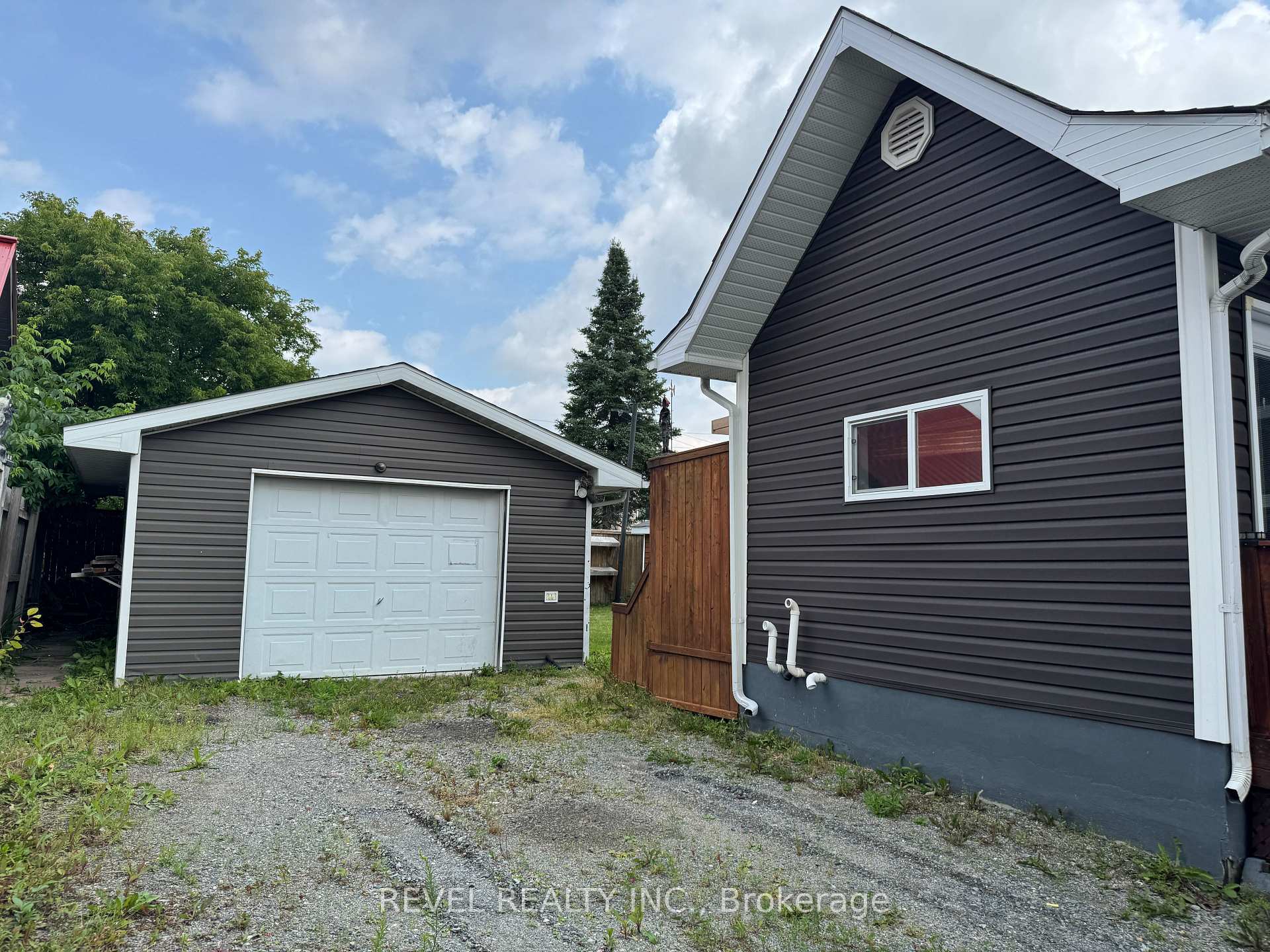 Photo 11 of 56 Strachan Avenue, Timmins, SP - Main Area — HOMEH