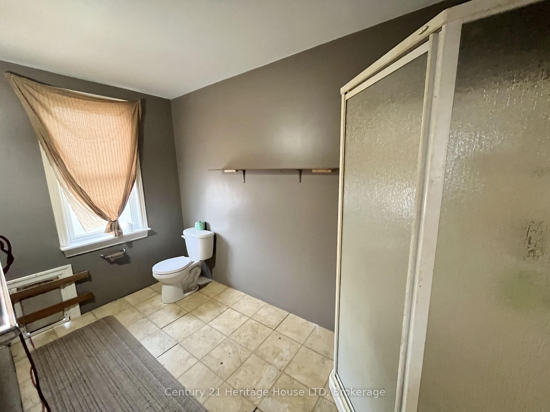 Photo 7 of 119 Pilkington Street, Thorold, Allanburg/Thorold South — HOMEH