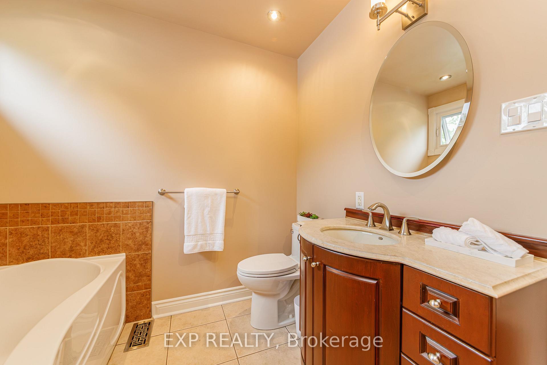 Photo 24 of 1299 Fairway Drive, Ottawa, Manotick South to Roger Stevens — HOMEH