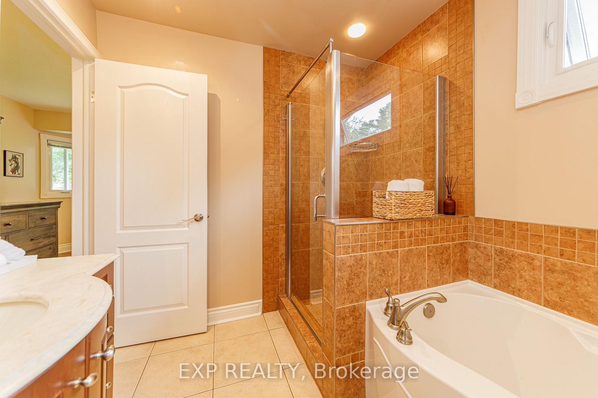 Photo 26 of 1299 Fairway Drive, Ottawa, Manotick South to Roger Stevens — HOMEH