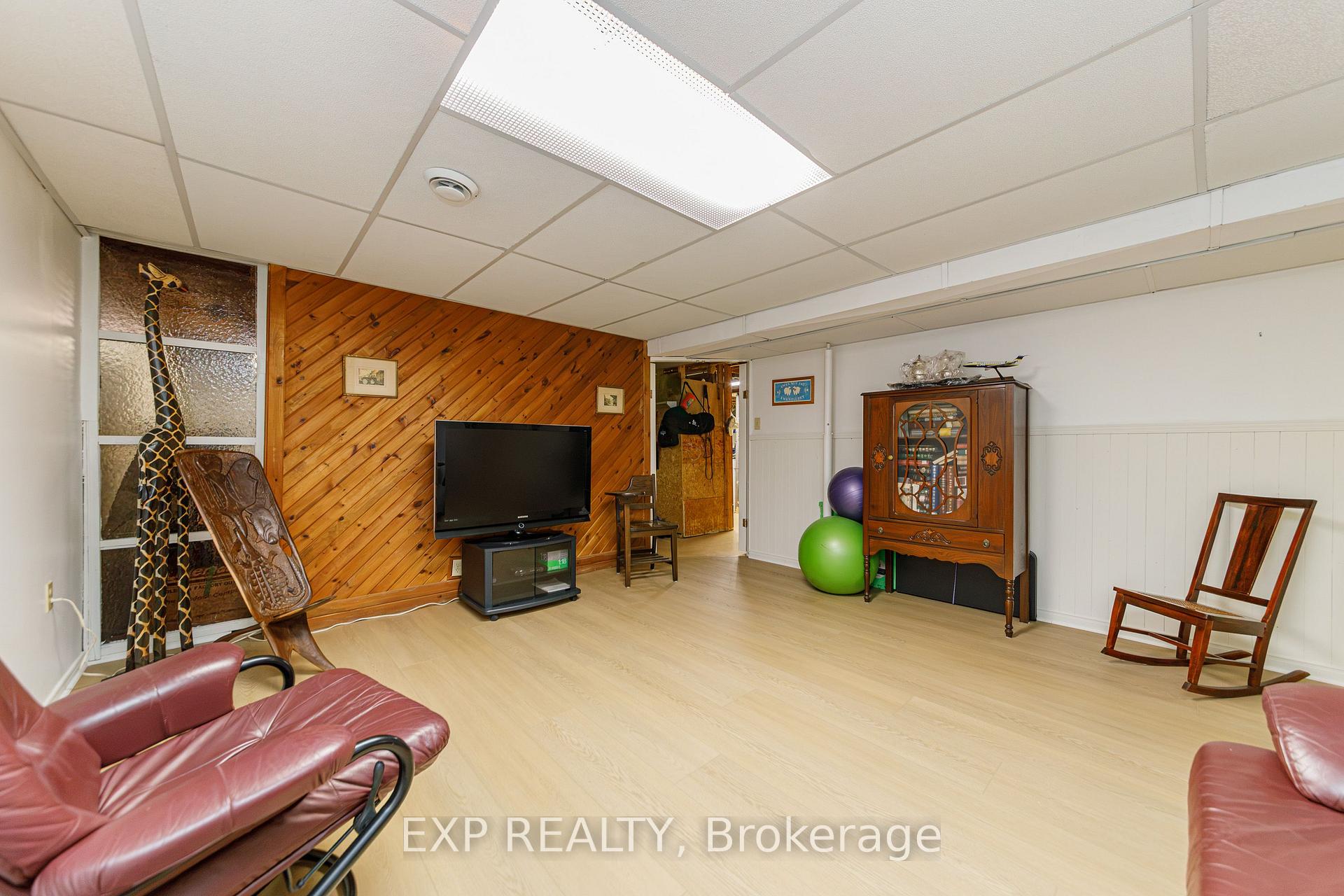 Photo 33 of 1299 Fairway Drive, Ottawa, Manotick South to Roger Stevens — HOMEH