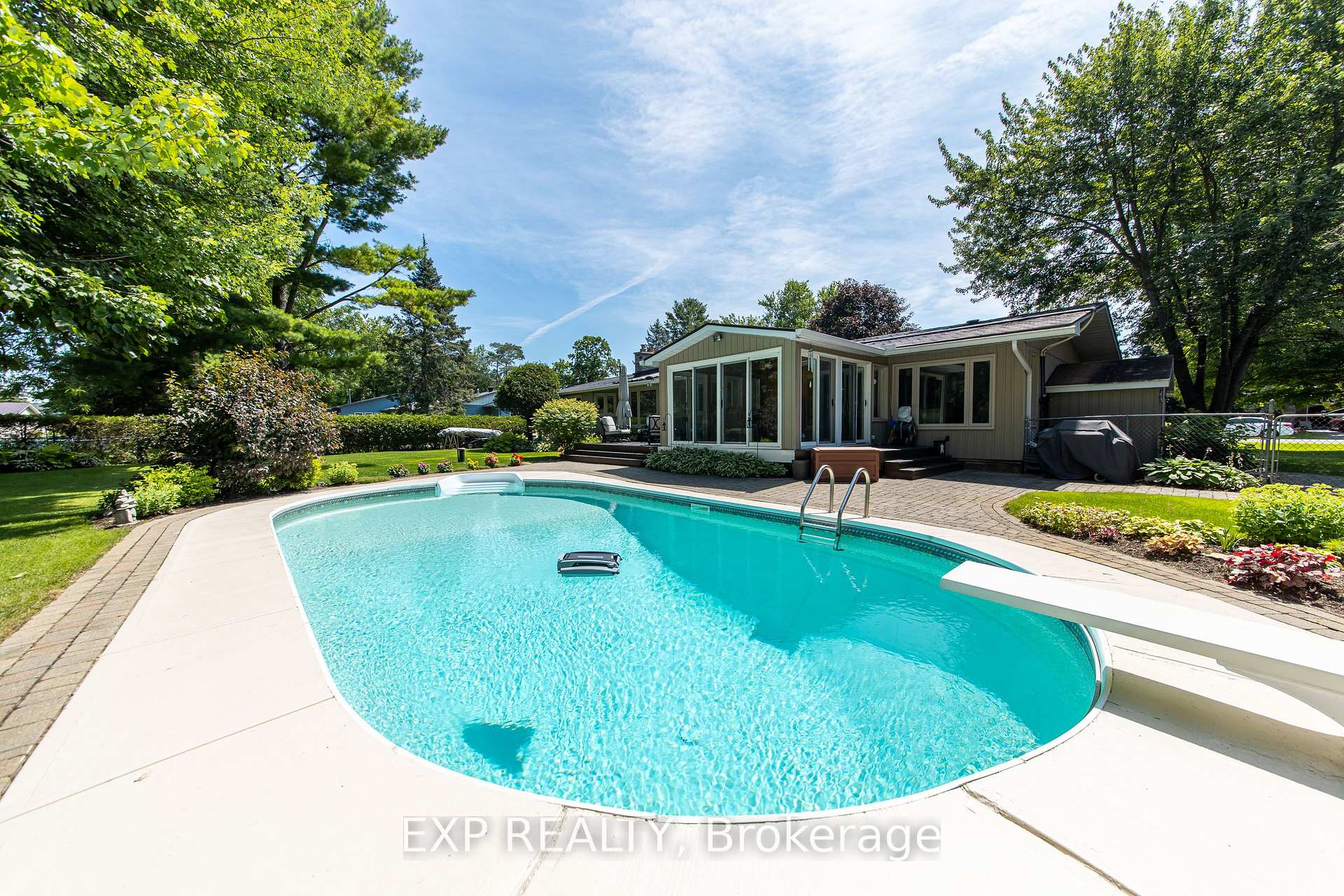 Photo 39 of 1299 Fairway Drive, Ottawa, Manotick South to Roger Stevens — HOMEH