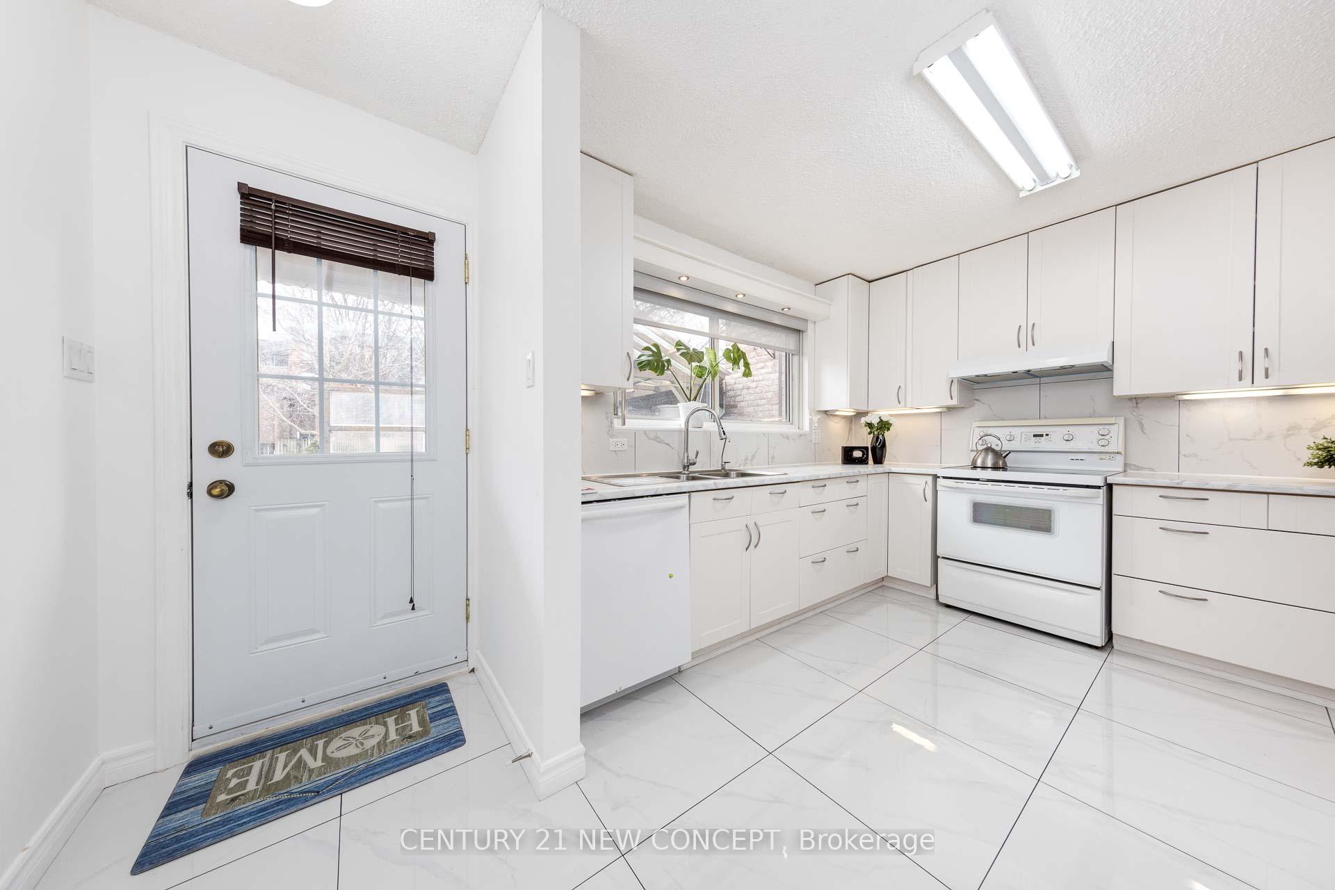 Photo 9 of Unit 13, 1310 Gulleden Drive, Mississauga, Rathwood — HOMEH
