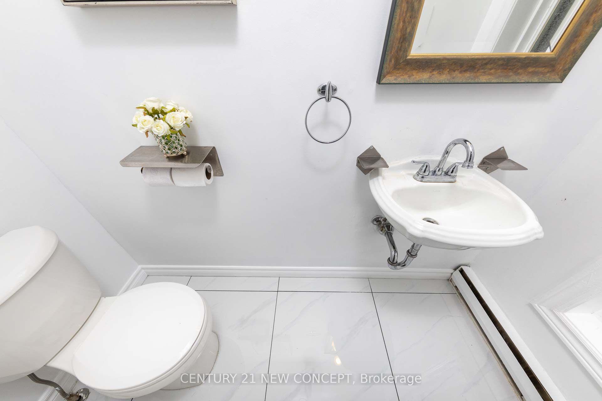 Photo 12 of Unit 13, 1310 Gulleden Drive, Mississauga, Rathwood — HOMEH