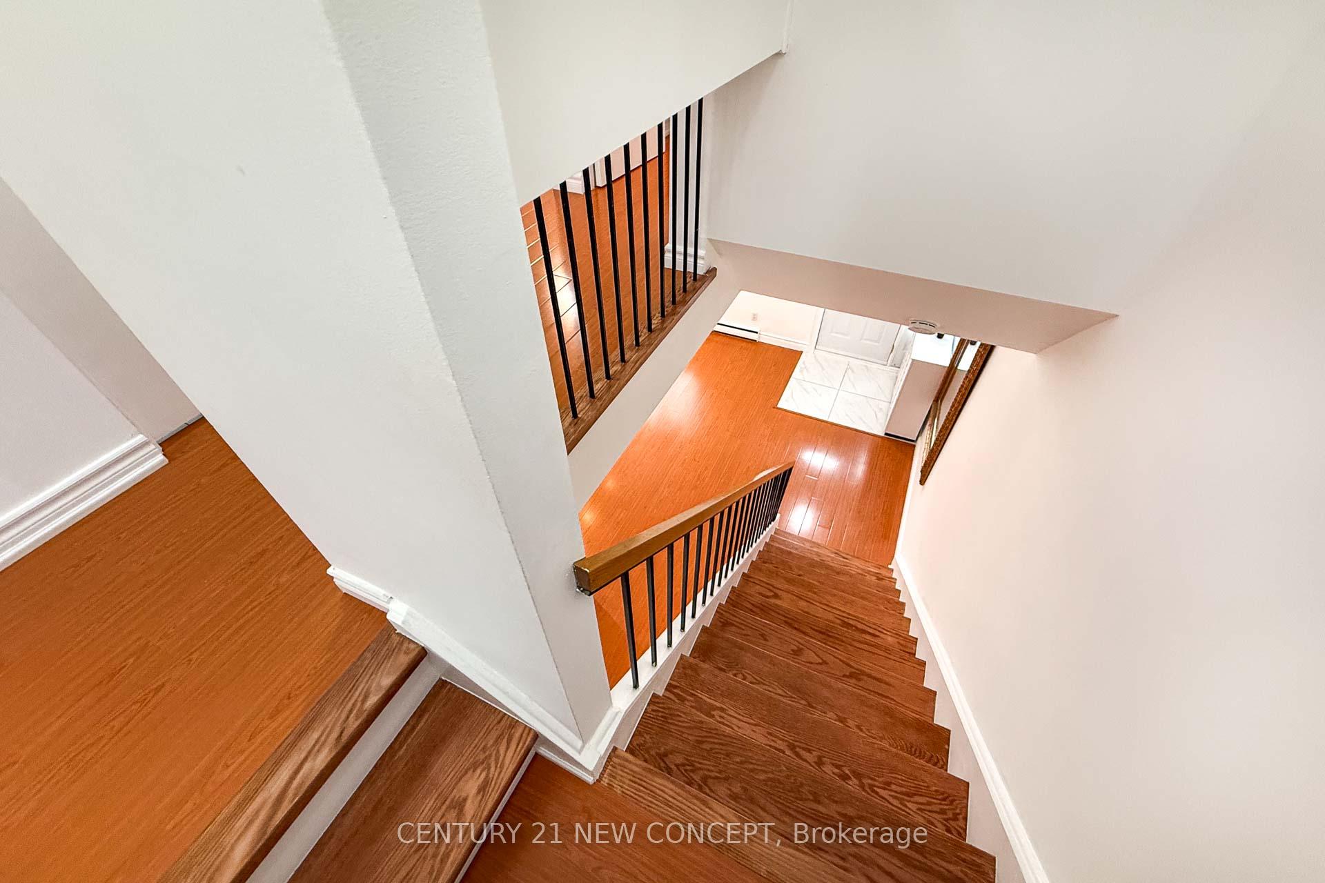 Photo 13 of Unit 13, 1310 Gulleden Drive, Mississauga, Rathwood — HOMEH