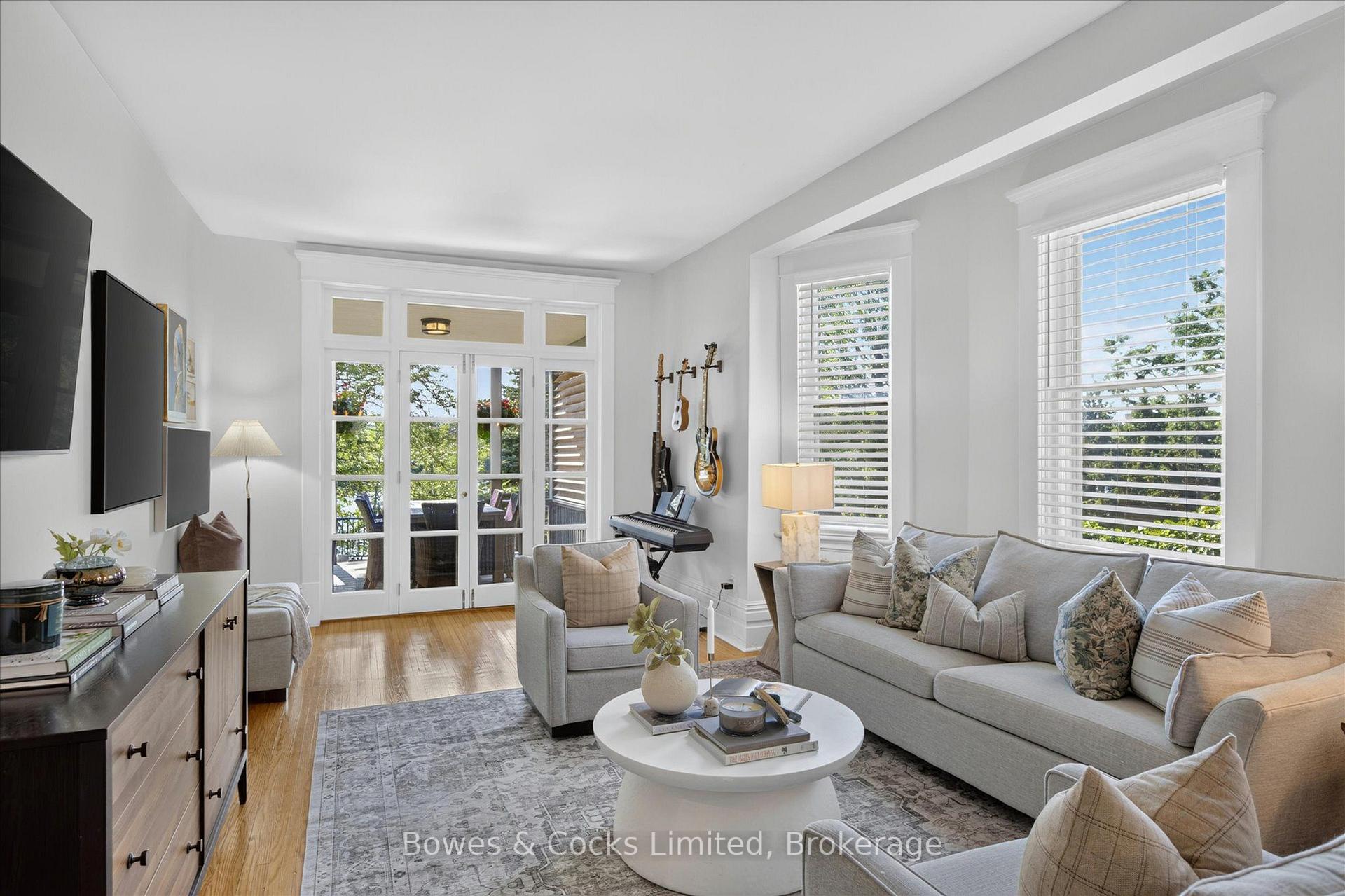 Photo 10 of 251 Engleburn Avenue, Peterborough, Ashburnham Ward 4 — HOMEH
