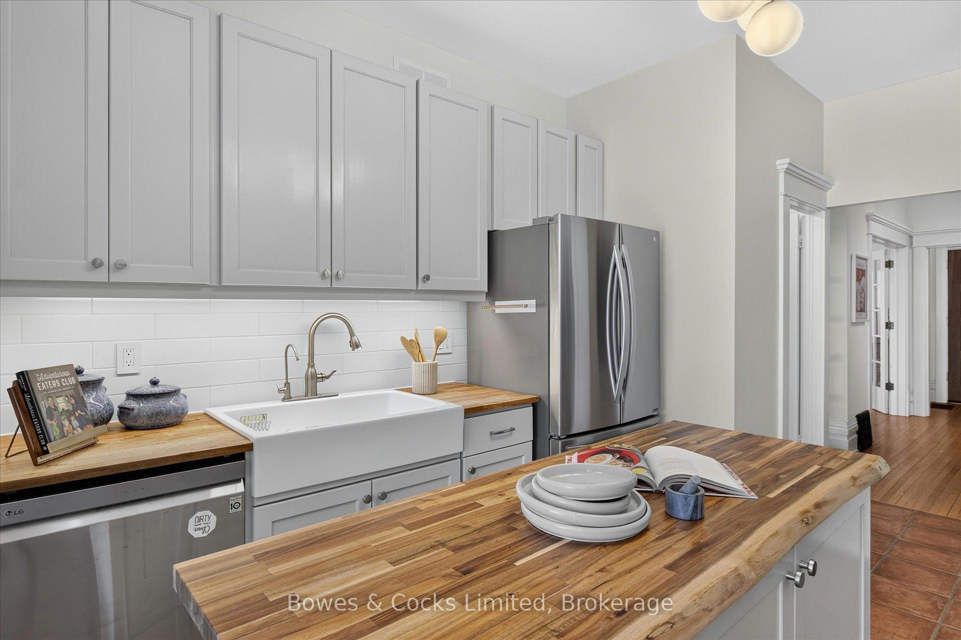 Photo 14 of 251 Engleburn Avenue, Peterborough, Ashburnham Ward 4 — HOMEH