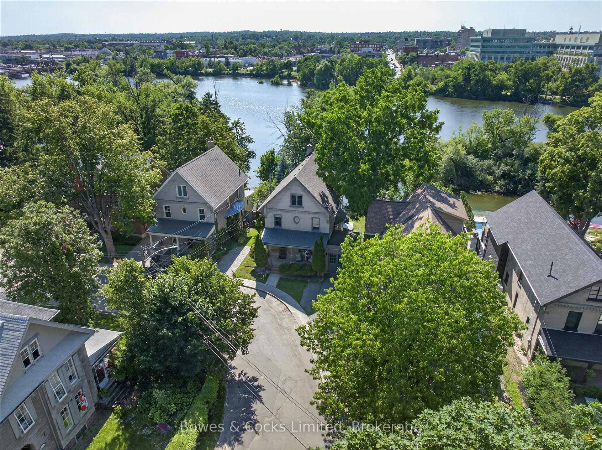 Photo 47 of 251 Engleburn Avenue, Peterborough, Ashburnham Ward 4 — HOMEH