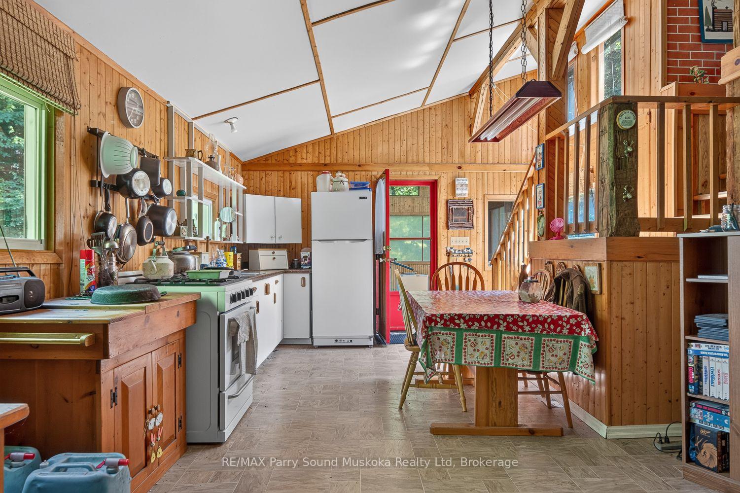Photo 11 of 32 Shady Maple Trail, Whitestone, Ferrie — HOMEH