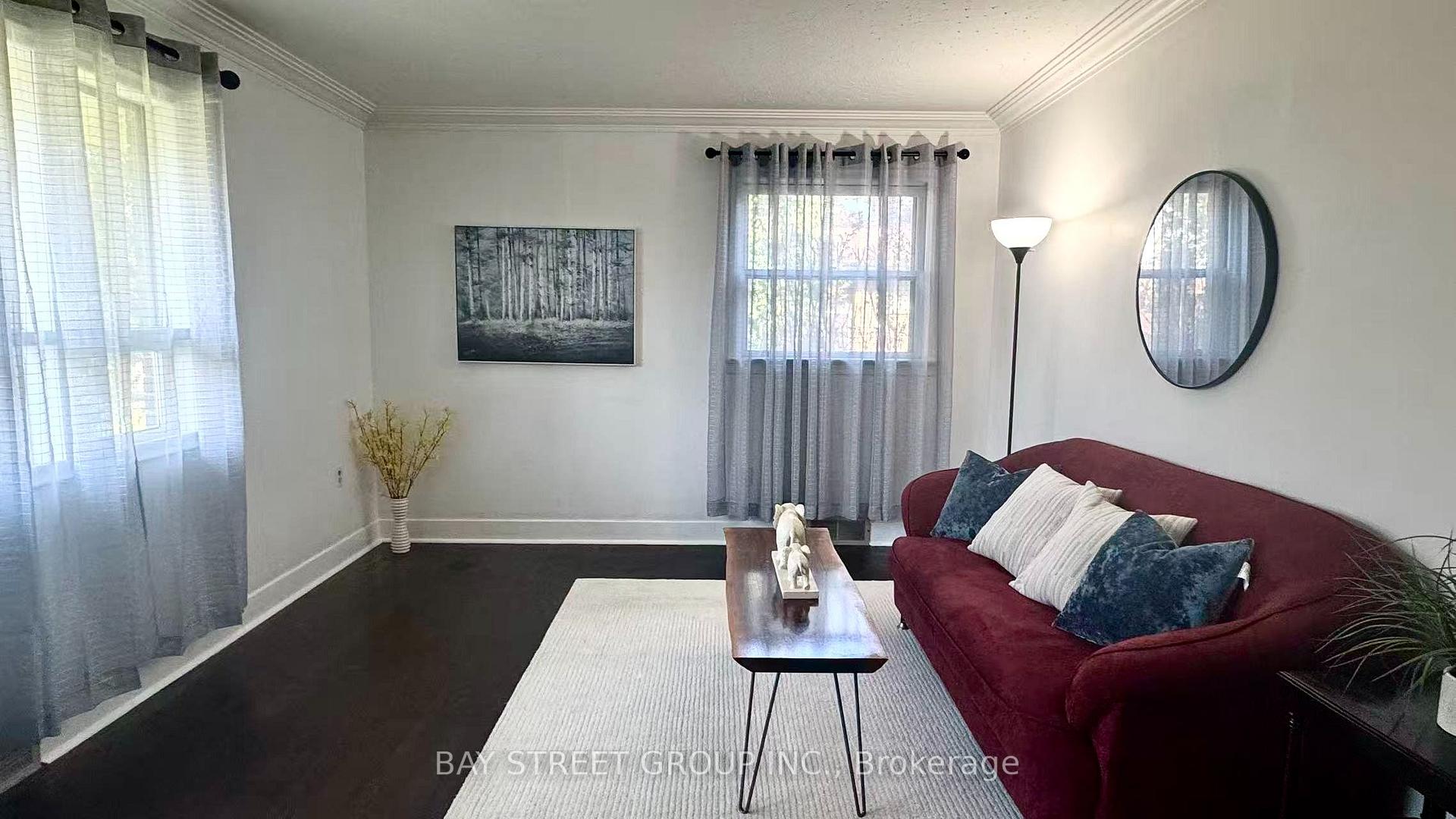 Photo 4 of 14 Macbeth Boulevard, St. Catharines, Glendale/Glenridge — HOMEH
