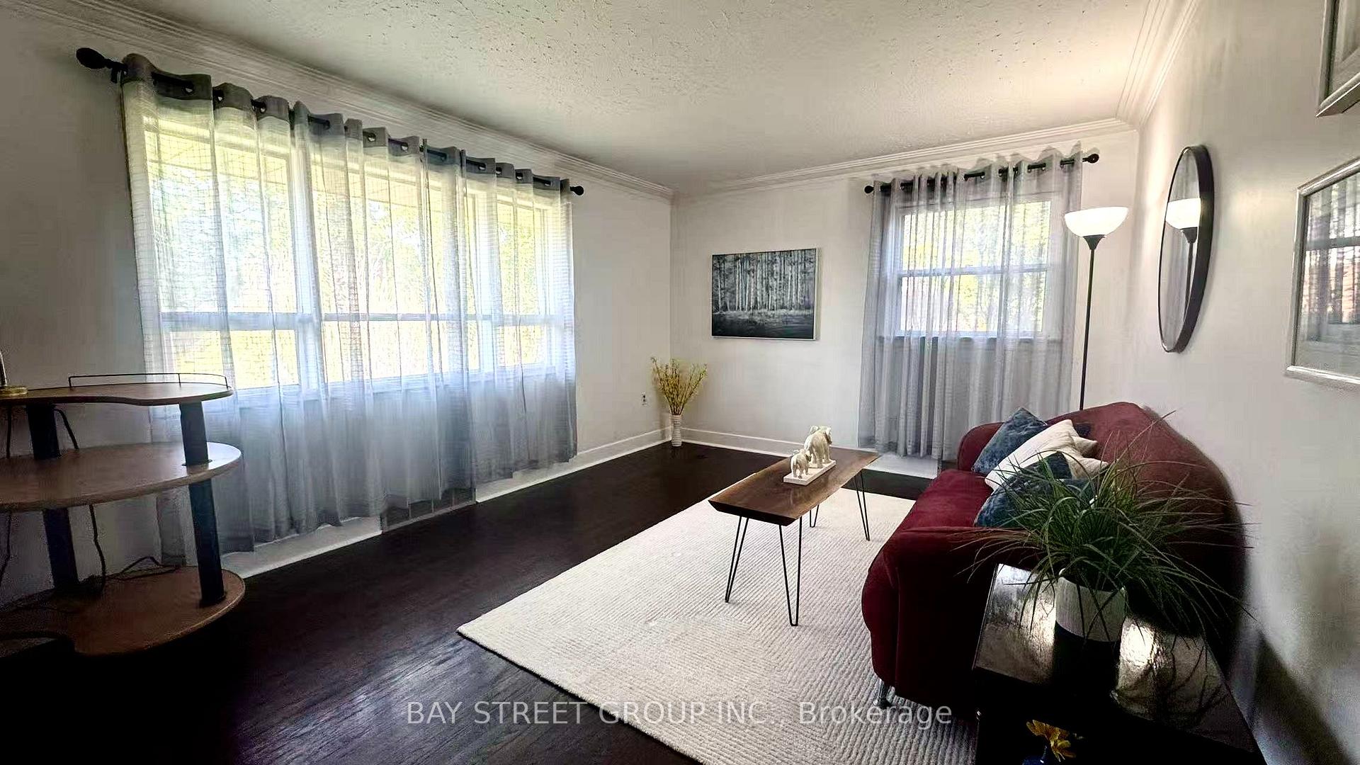 Photo 6 of 14 Macbeth Boulevard, St. Catharines, Glendale/Glenridge — HOMEH