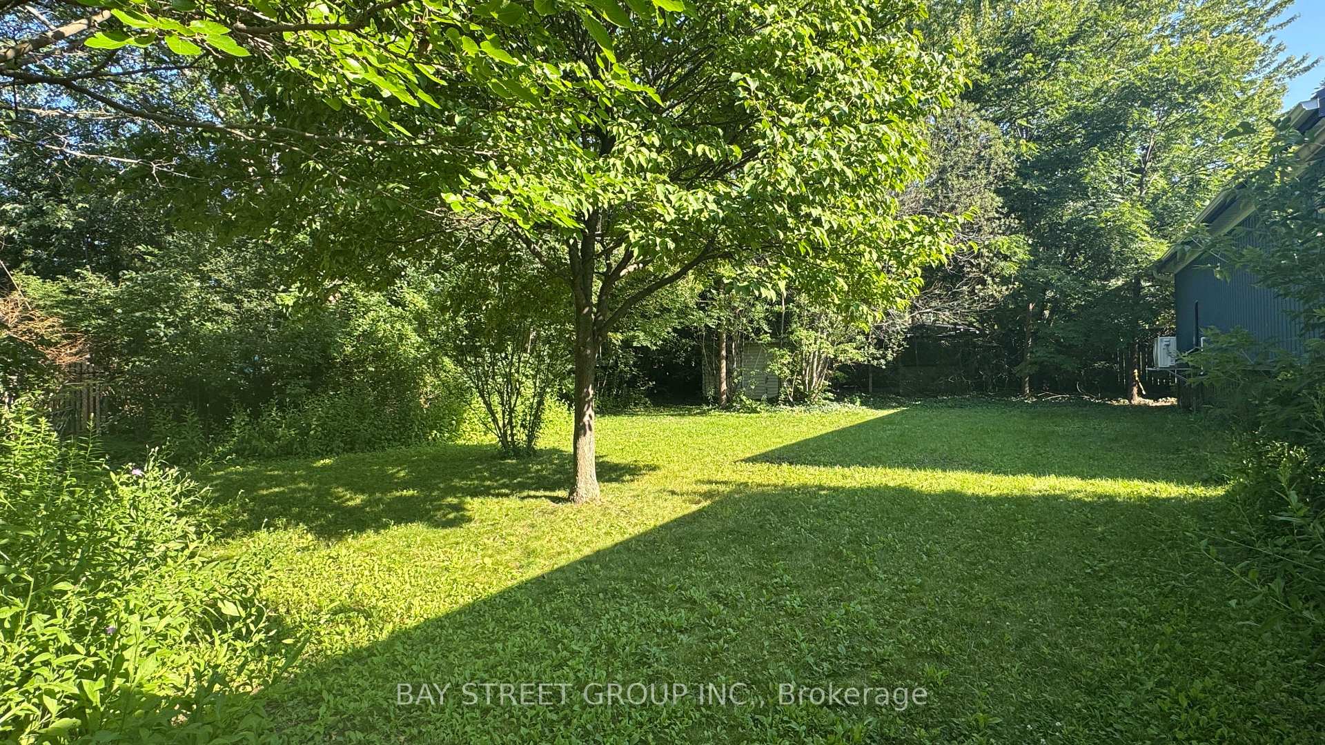 Photo 26 of 14 Macbeth Boulevard, St. Catharines, Glendale/Glenridge — HOMEH
