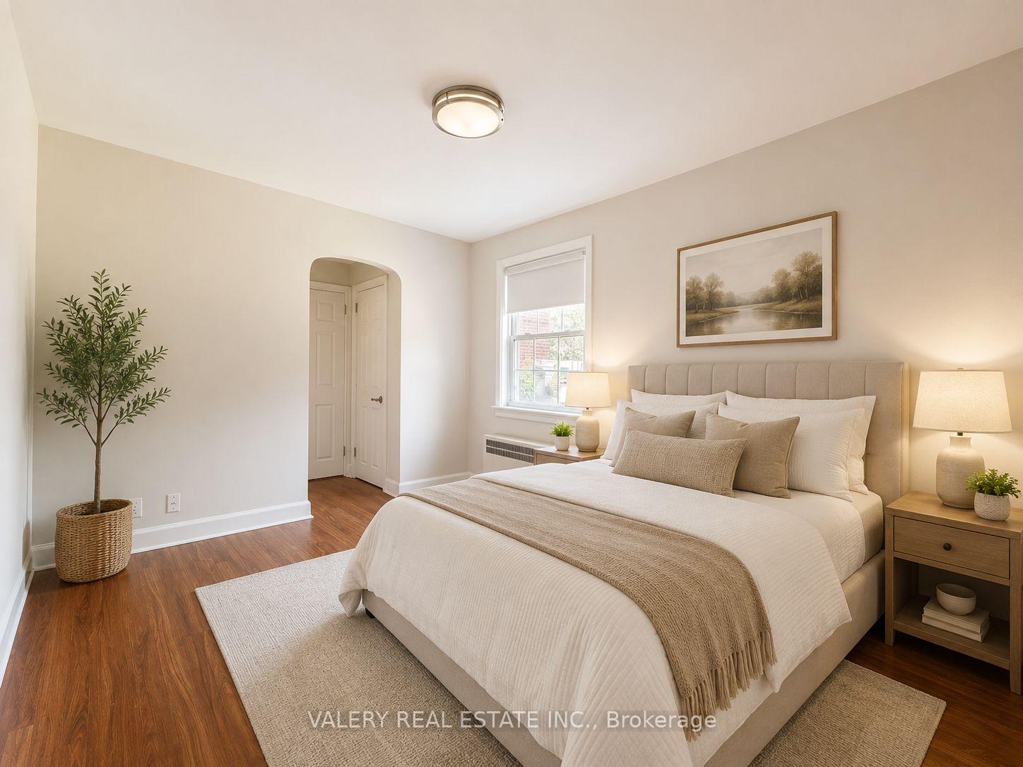 Photo 7 of Unit L05, 1365 Bayview Avenue, Toronto, Leaside — HOMEH