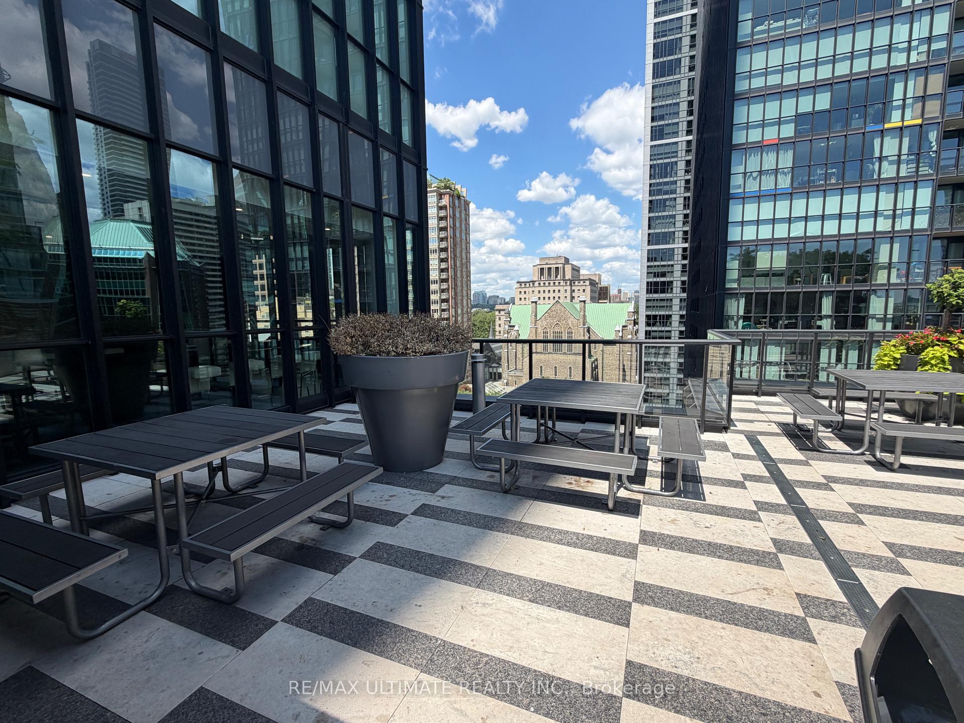 Photo 13 of Unit 301, 101 Charles Street E, Toronto, Church-Yonge Corridor — HOMEH