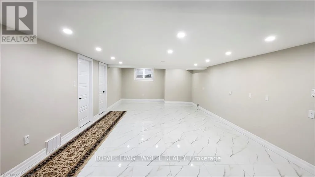 Photo 1 of Unit 3, 410 Zeller Drive, Kitchener — HOMEH