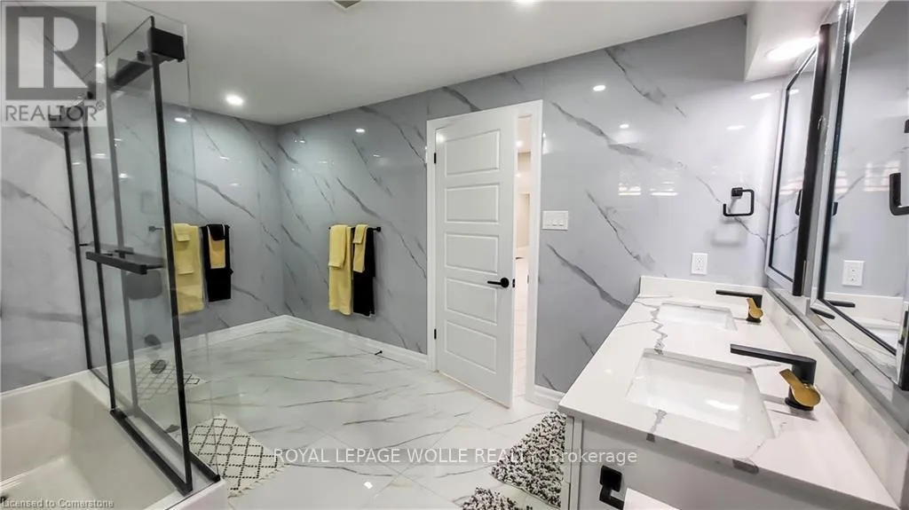 Photo 6 of Unit 3, 410 Zeller Drive, Kitchener — HOMEH