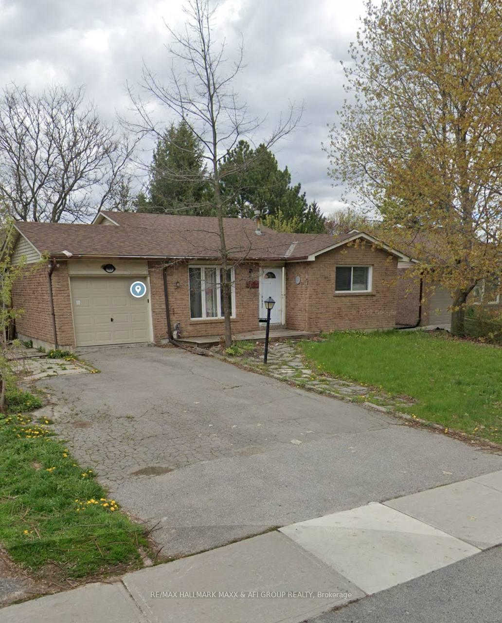 Photo 1 of Unit Basement, 715 Mountview Place, Newmarket, Huron Heights-Leslie Valley — HOMEH