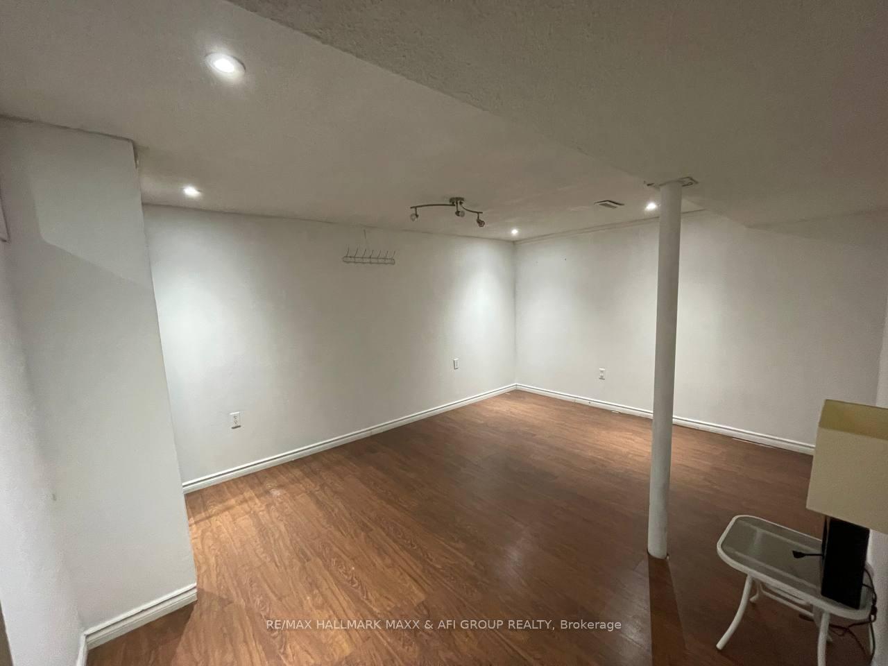 Photo 10 of Unit Basement, 715 Mountview Place, Newmarket, Huron Heights-Leslie Valley — HOMEH