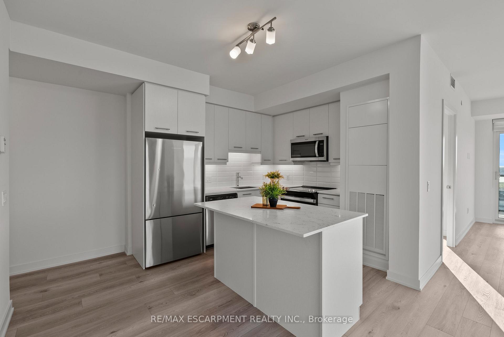 Photo 4 of Unit 1311, 385 Winston Road, Grimsby, Grimsby Beach — HOMEH