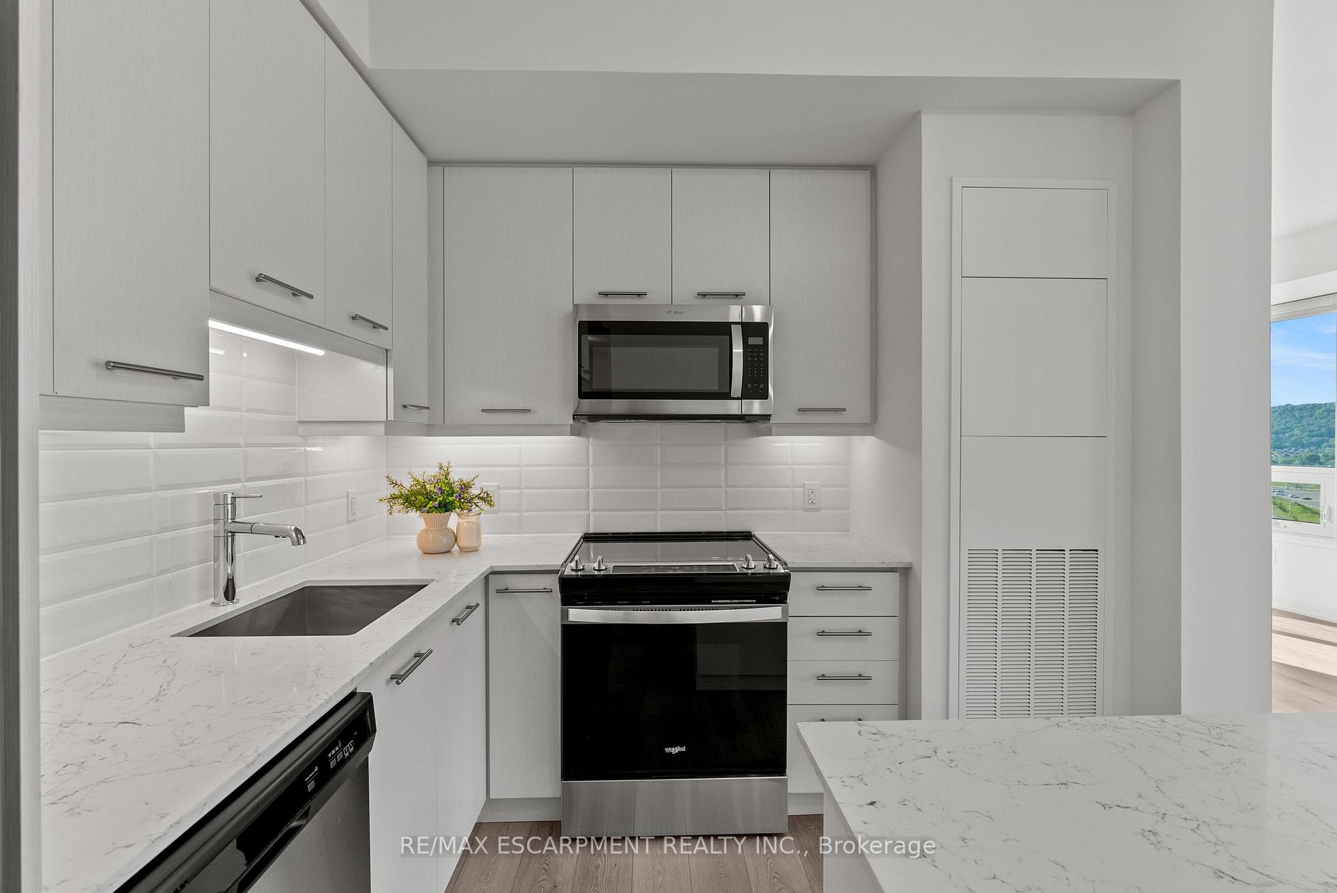 Photo 5 of Unit 1311, 385 Winston Road, Grimsby, Grimsby Beach — HOMEH