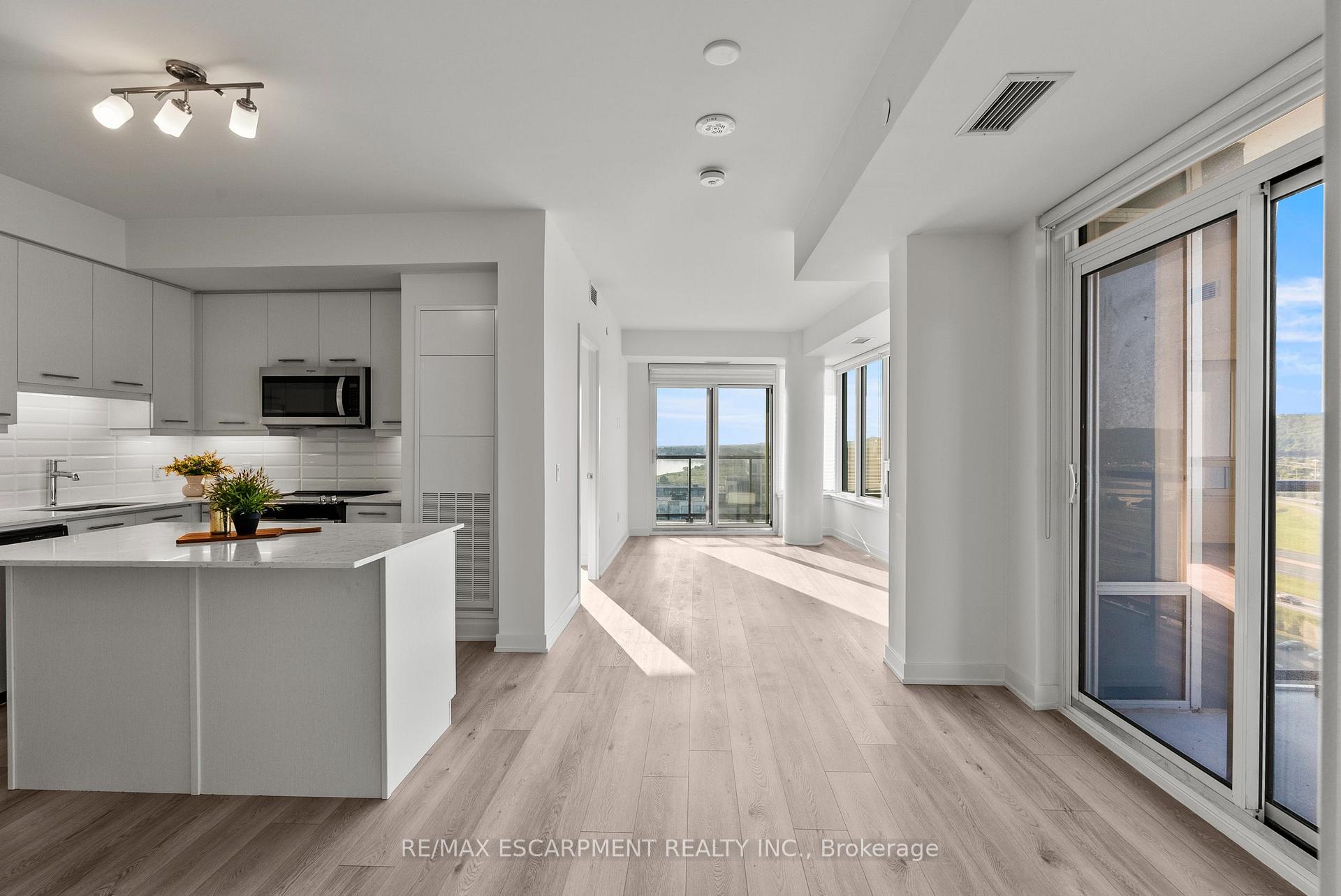 Photo 8 of Unit 1311, 385 Winston Road, Grimsby, Grimsby Beach — HOMEH