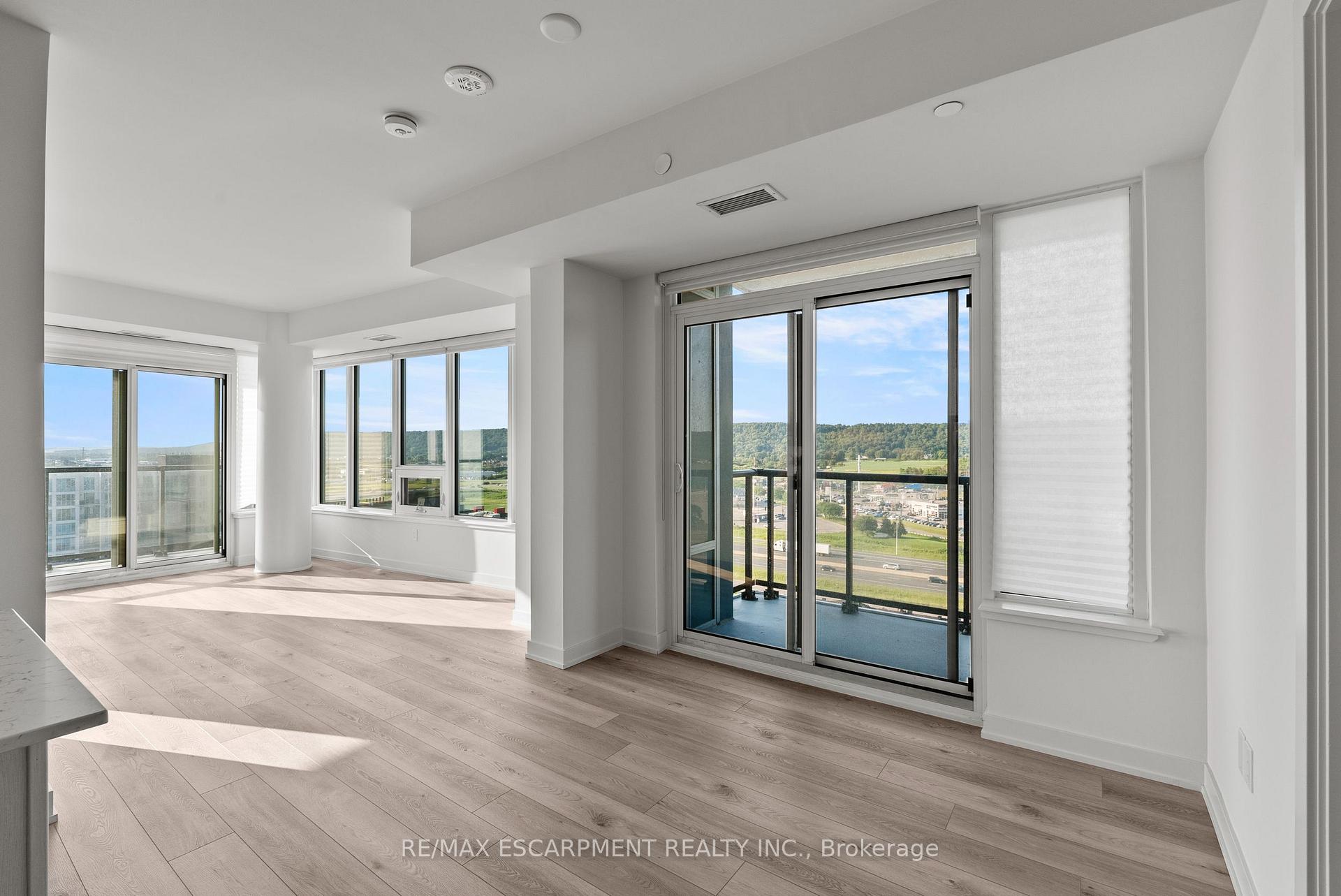 Photo 13 of Unit 1311, 385 Winston Road, Grimsby, Grimsby Beach — HOMEH