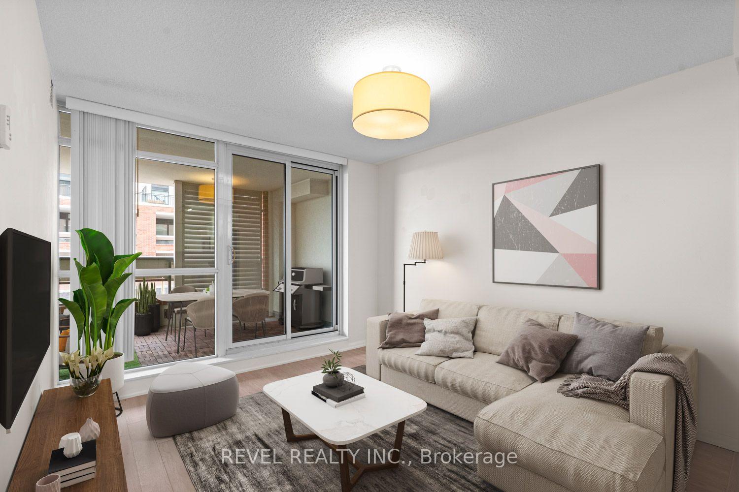 Front of Unit 510, 830 Lawrence Avenue W