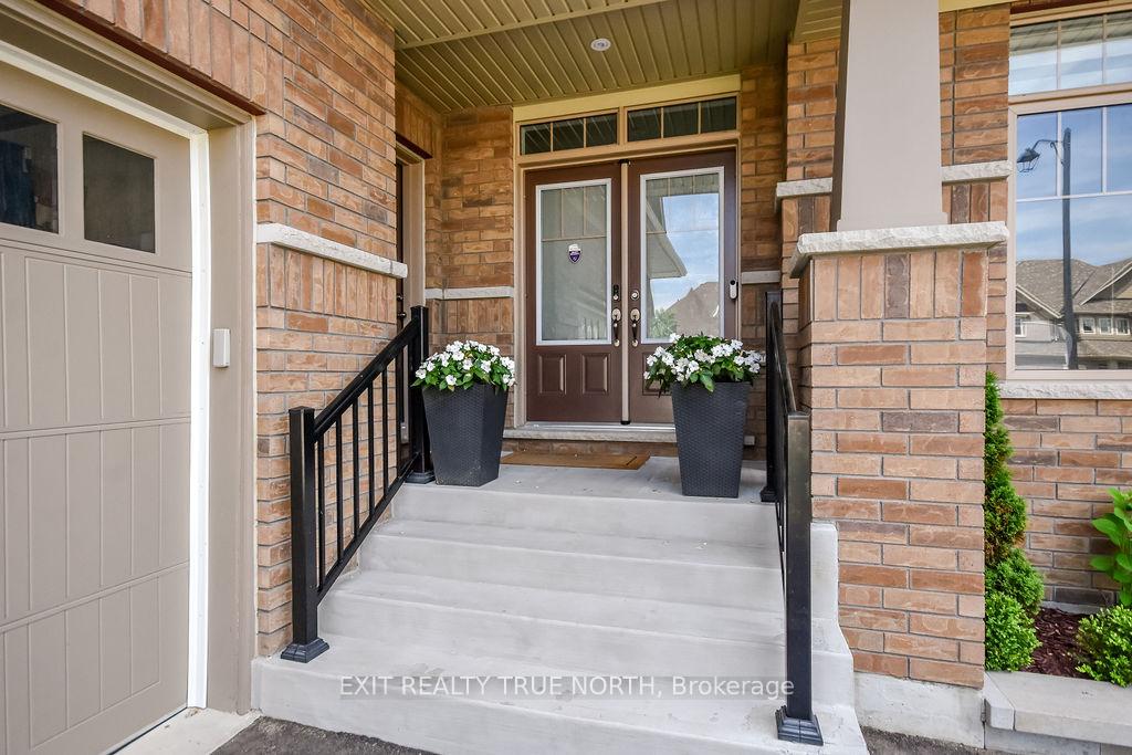 Photo 3 of 108 Rugman Crescent, Springwater, Centre Vespra — HOMEH
