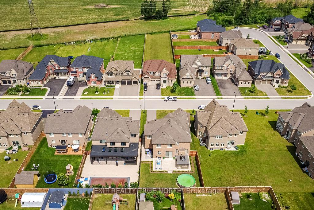 Photo 46 of 108 Rugman Crescent, Springwater, Centre Vespra — HOMEH
