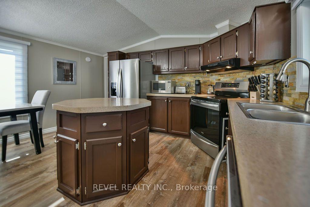 Photo 4 of 126 Remi Crescent, Timmins, TS - Trailer Parks — HOMEH