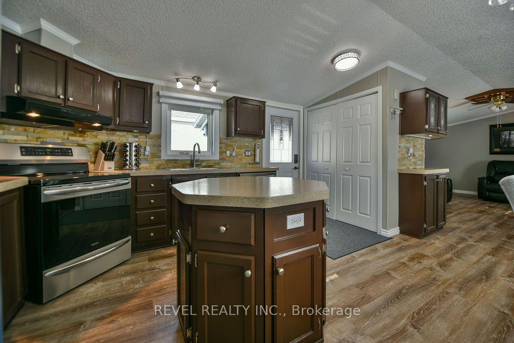 Photo 6 of 126 Remi Crescent, Timmins, TS - Trailer Parks — HOMEH