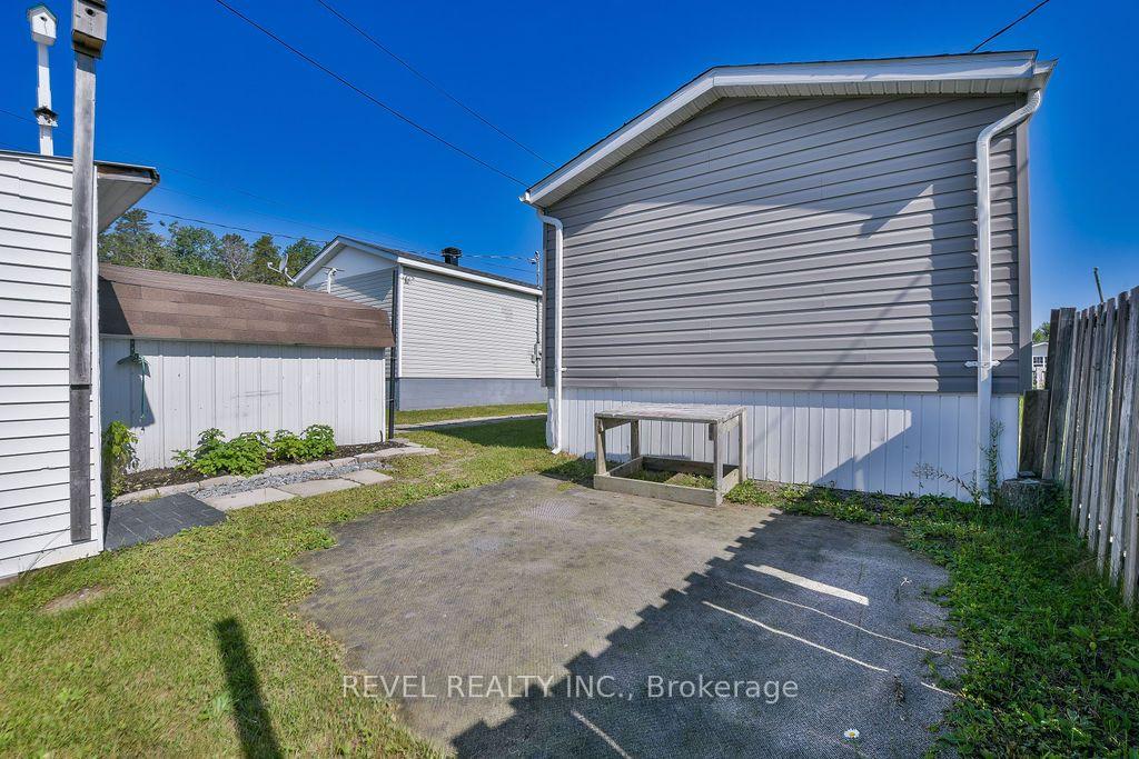 Photo 33 of 126 Remi Crescent, Timmins, TS - Trailer Parks — HOMEH