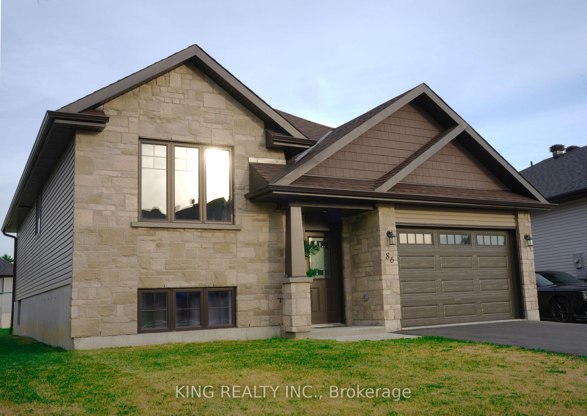 Photo 3 of 86 Cameron Crescent, Cornwall, Cornwall — HOMEH