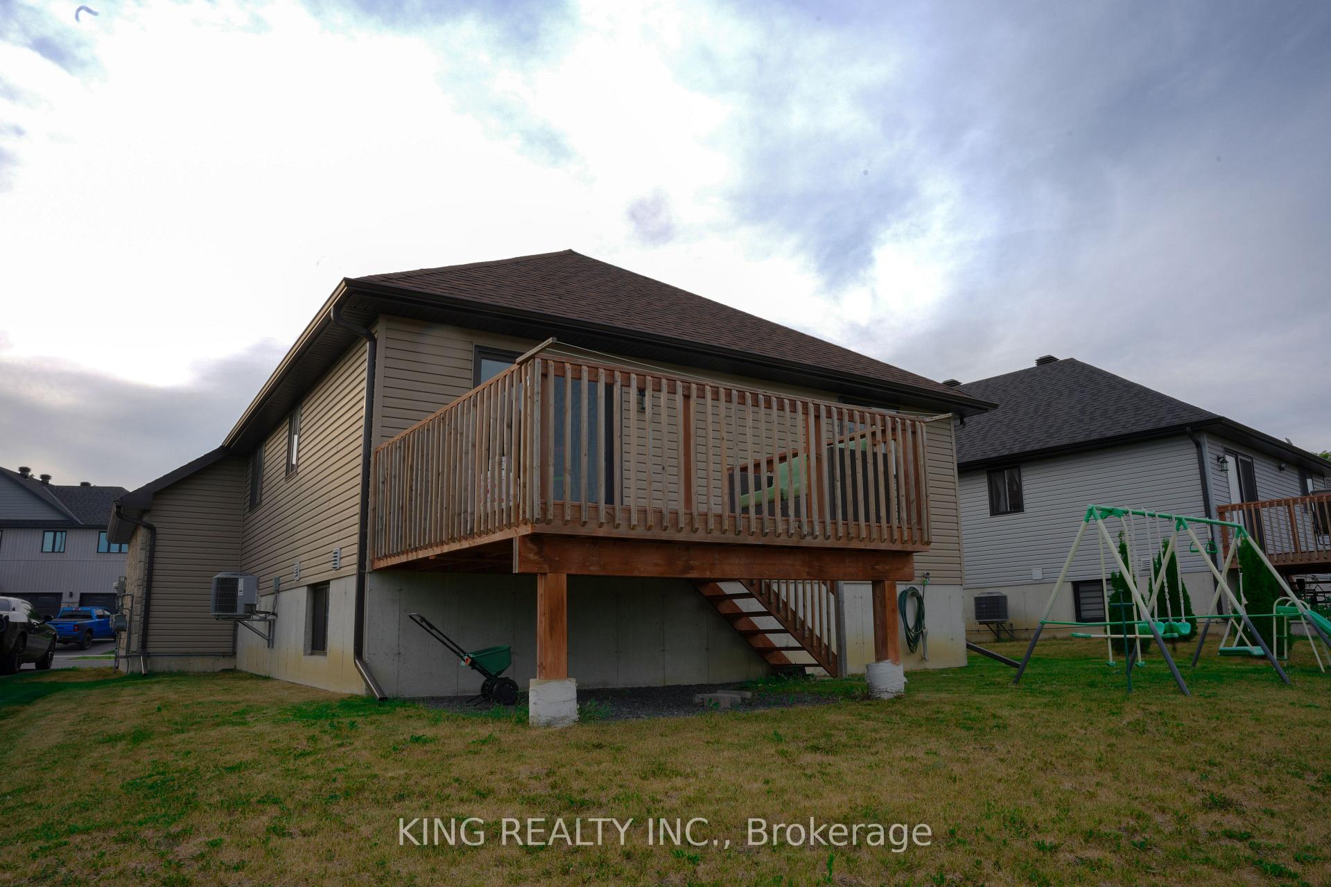 Photo 40 of 86 Cameron Crescent, Cornwall, Cornwall — HOMEH