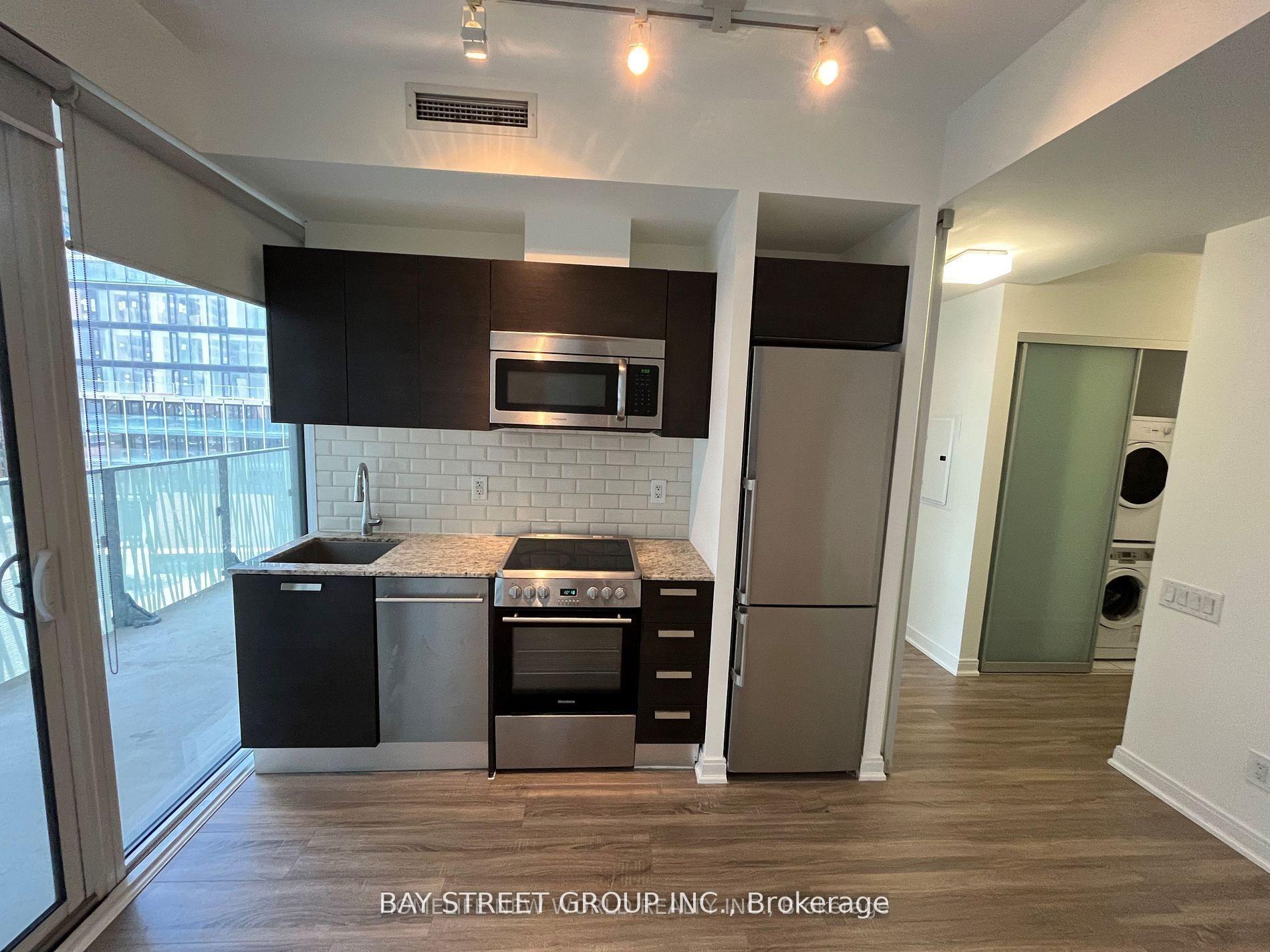 Photo 7 of Unit 401, 42 Charles Street E, Toronto, Church-Yonge Corridor — HOMEH