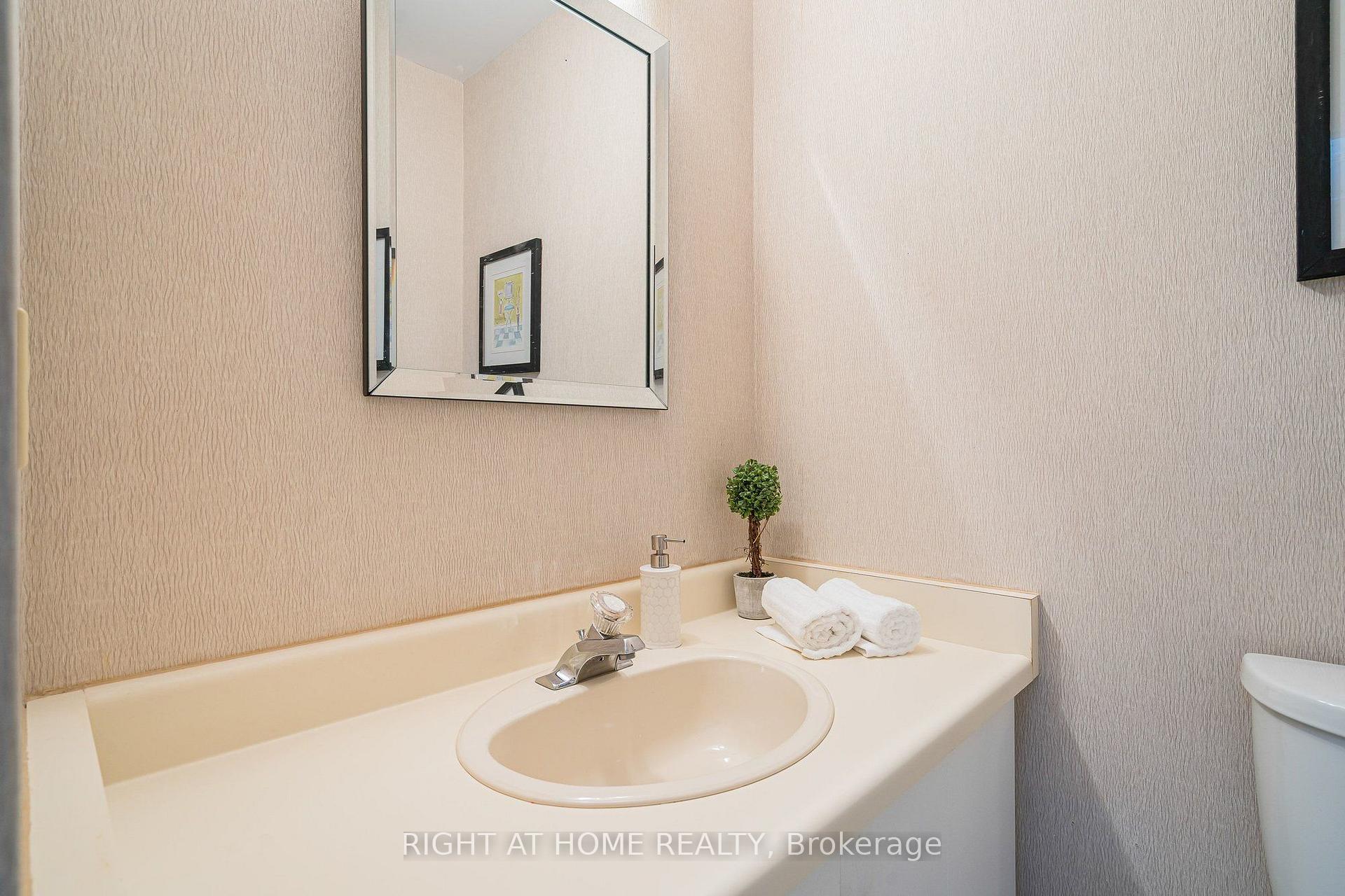 Photo 32 of Unit 9, 569 Oxbow Crescent, Collingwood — HOMEH