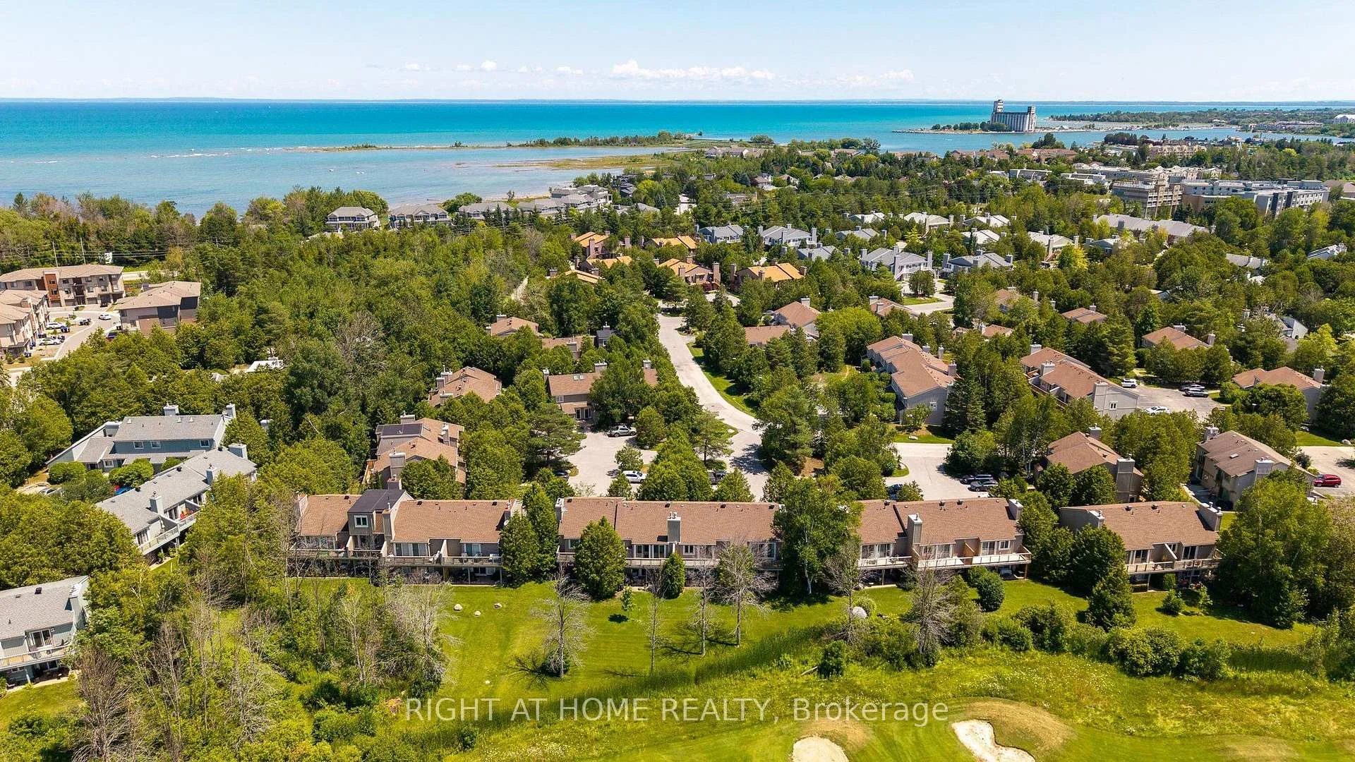 Photo 52 of Unit 9, 569 Oxbow Crescent, Collingwood — HOMEH