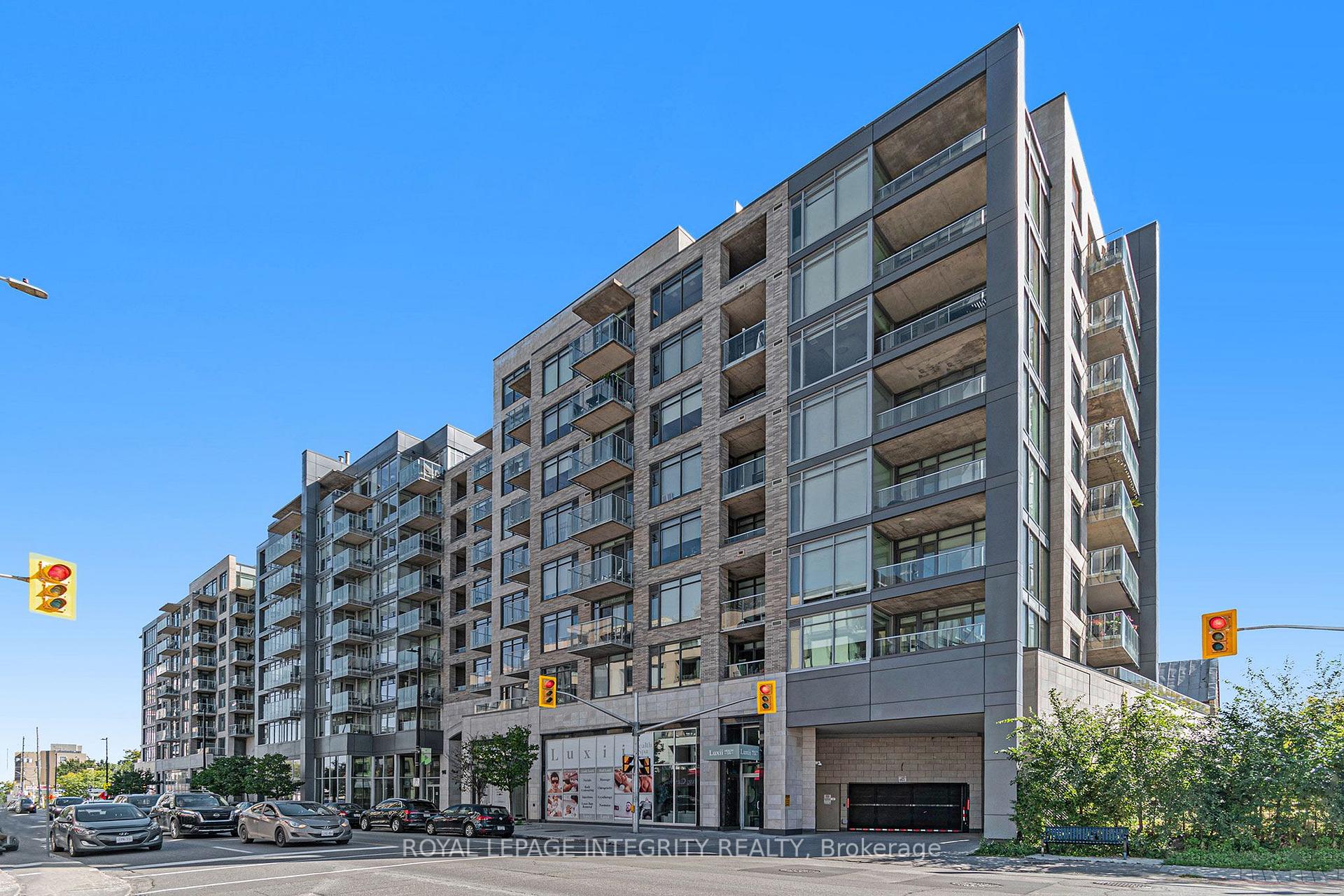 Front of Unit 805, 108 Richmond Road