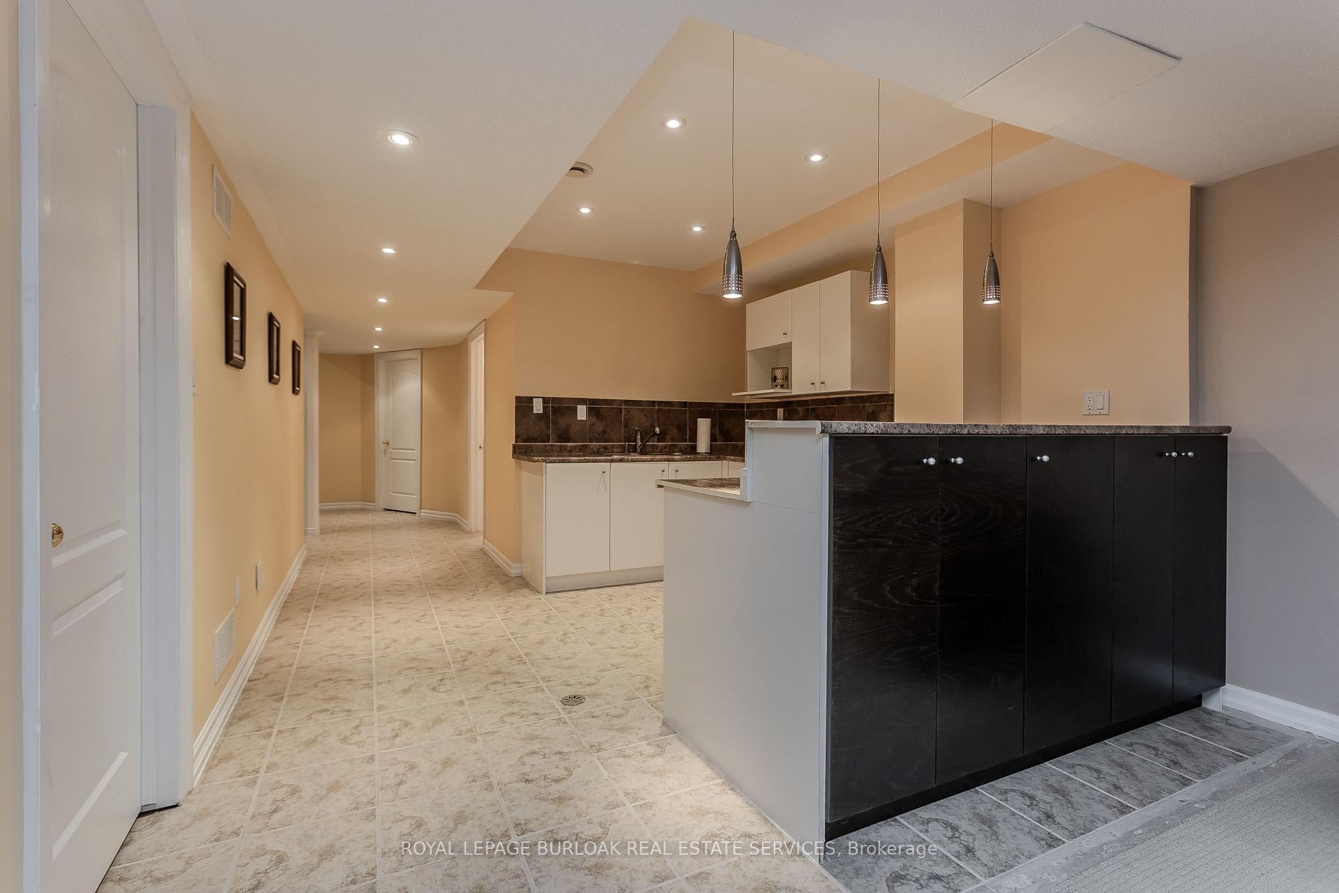 Photo 39 of 67 Walcotte Avenue, Hamilton, Meadowlands — HOMEH